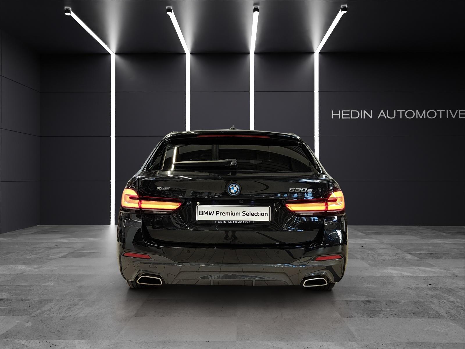 BMW 530e xDrive Touring M Sport Pure Harman/Kardon Surround Sound-image-4
