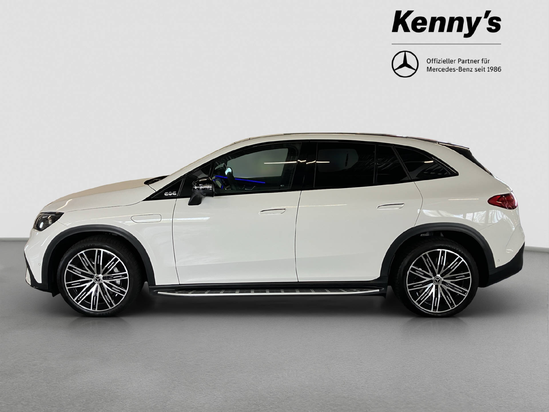 MERCEDES-BENZ EQE 350 SUV Excellence AMG Line-image-2