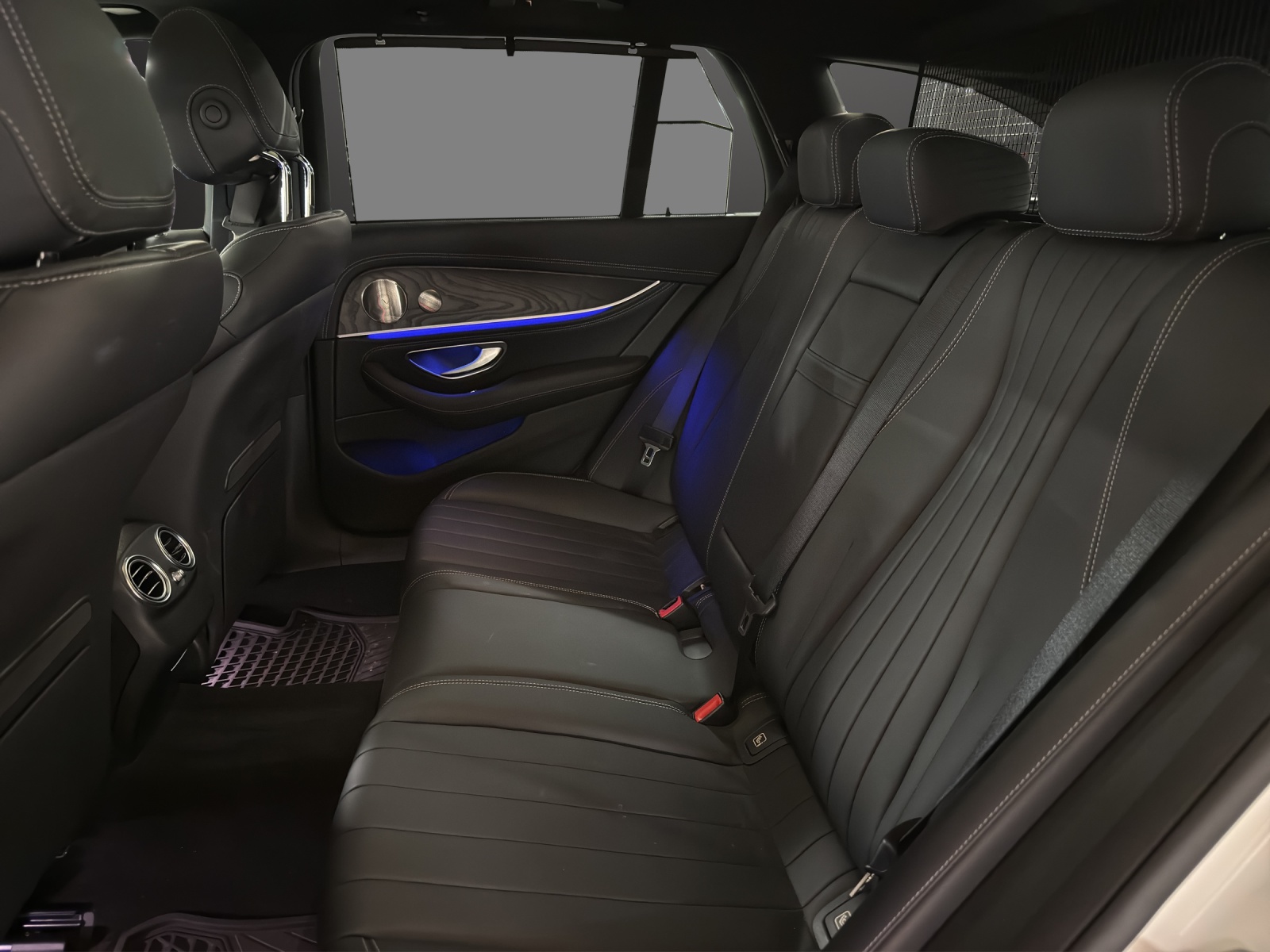 MERCEDES-BENZ E 220 d All-Terrain 4Matic Avantgarde 9G-Tronic-image-11
