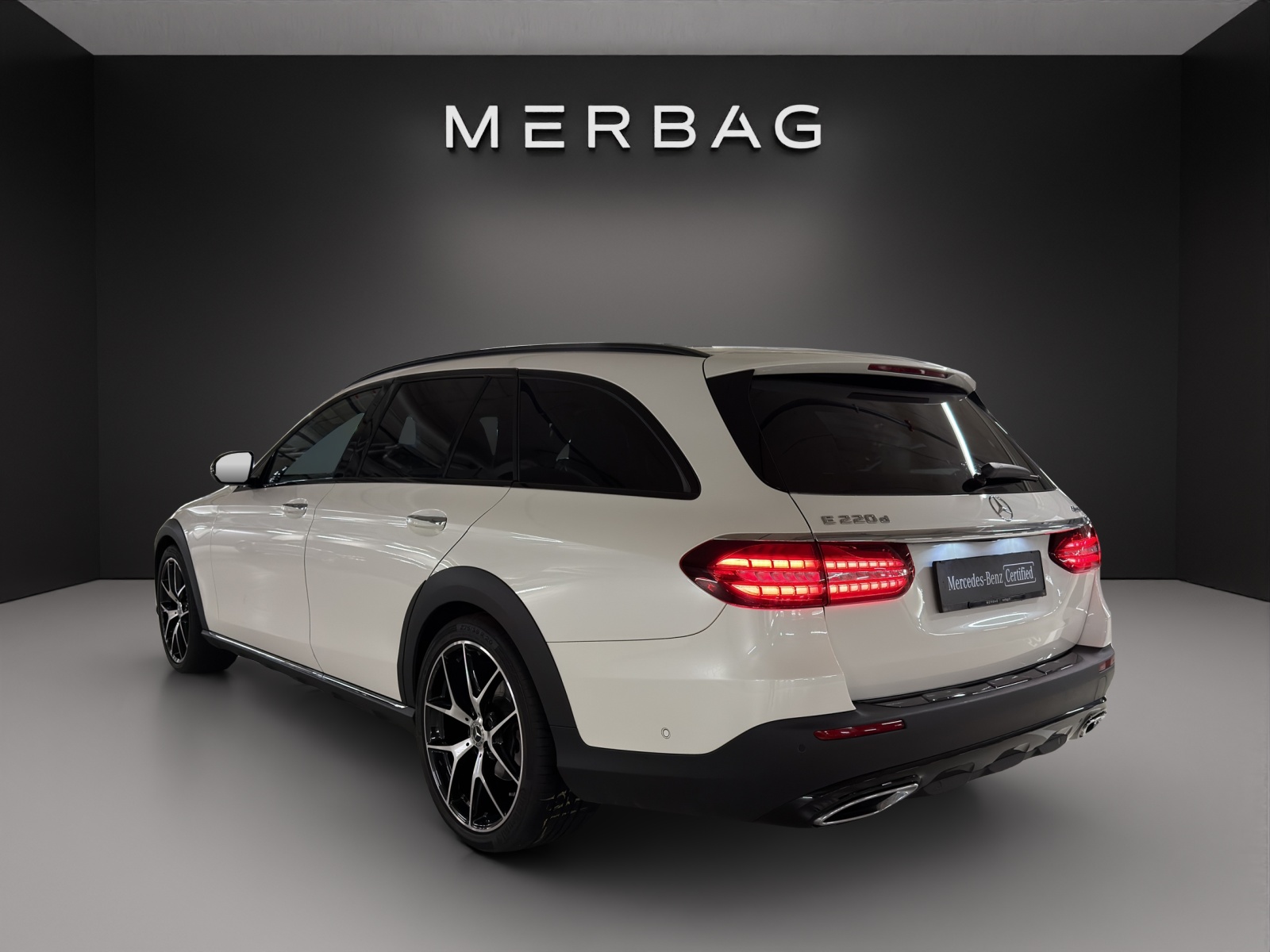 MERCEDES-BENZ E 220 d All-Terrain 4Matic Avantgarde 9G-Tronic-image-7