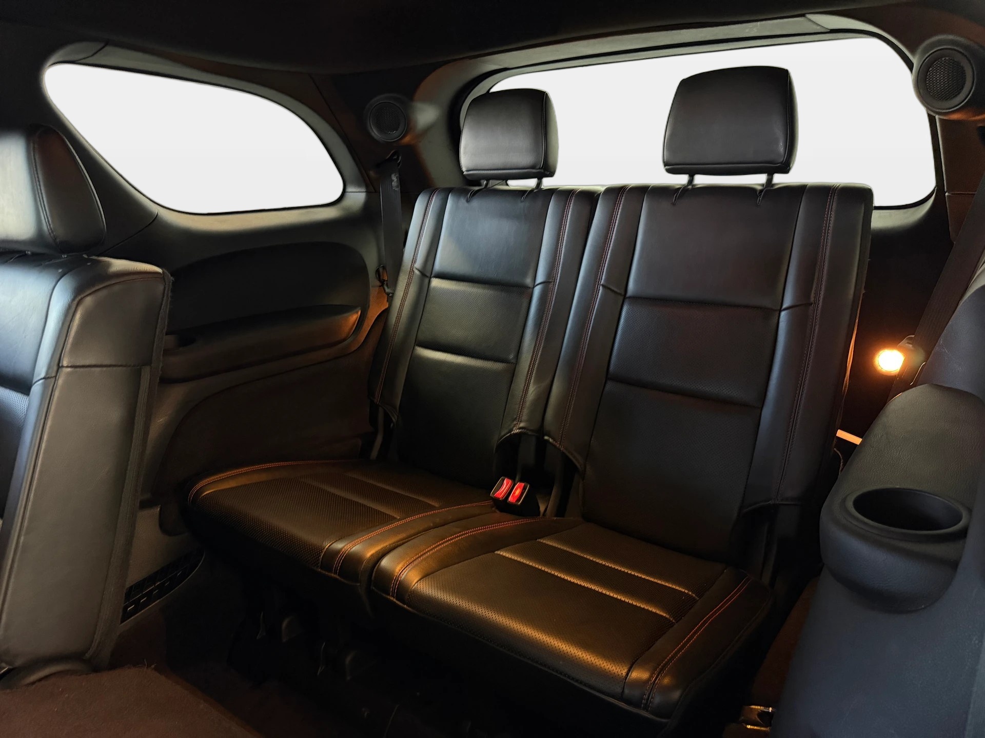 DODGE Durango R/T 5.7 AWD | Frisch MFK | Tiefergelegt | Schiebedach | 7-Plätzer-image-12