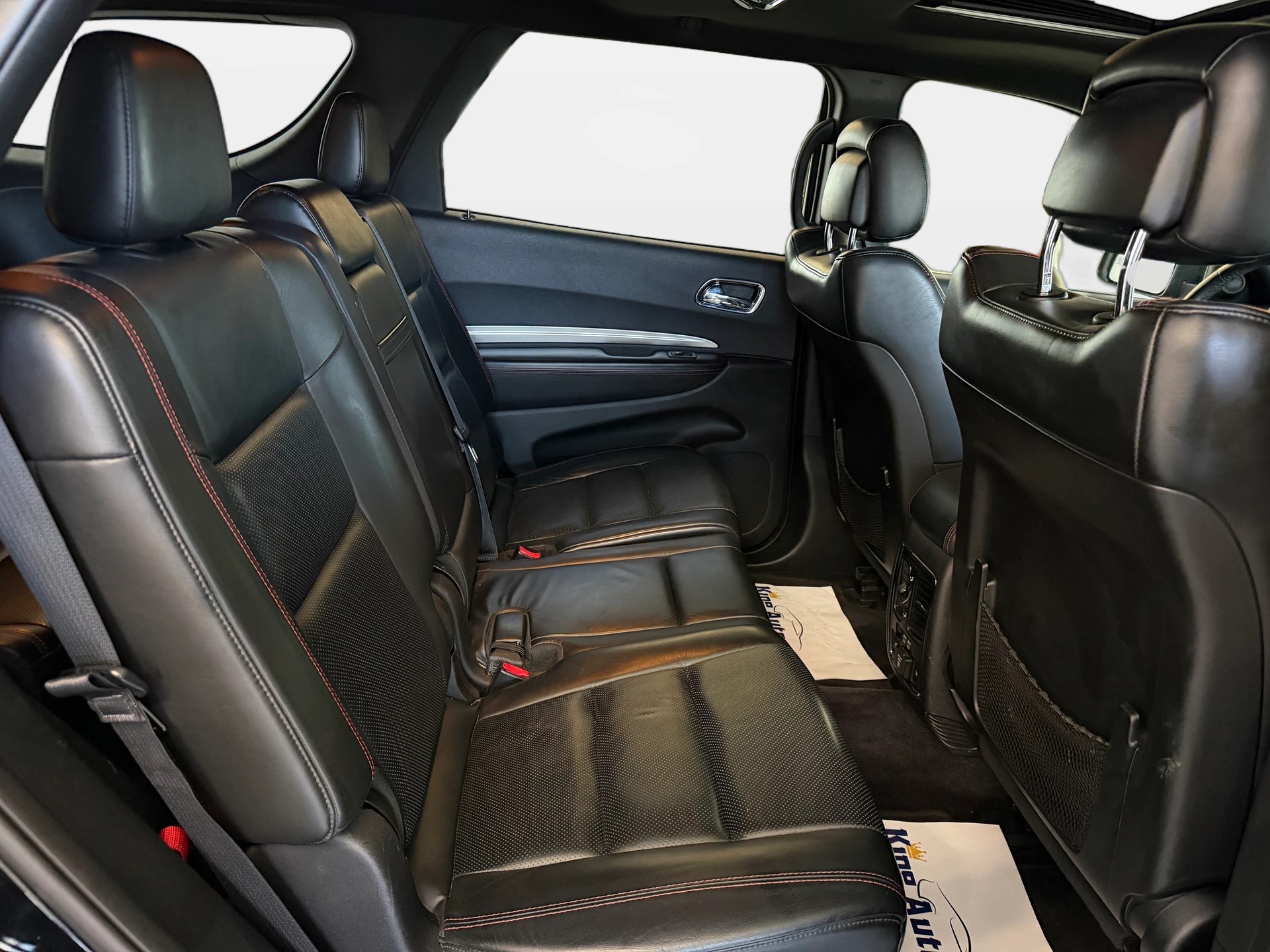DODGE Durango R/T 5.7 AWD | Frisch MFK | Tiefergelegt | Schiebedach | 7-Plätzer-image-9