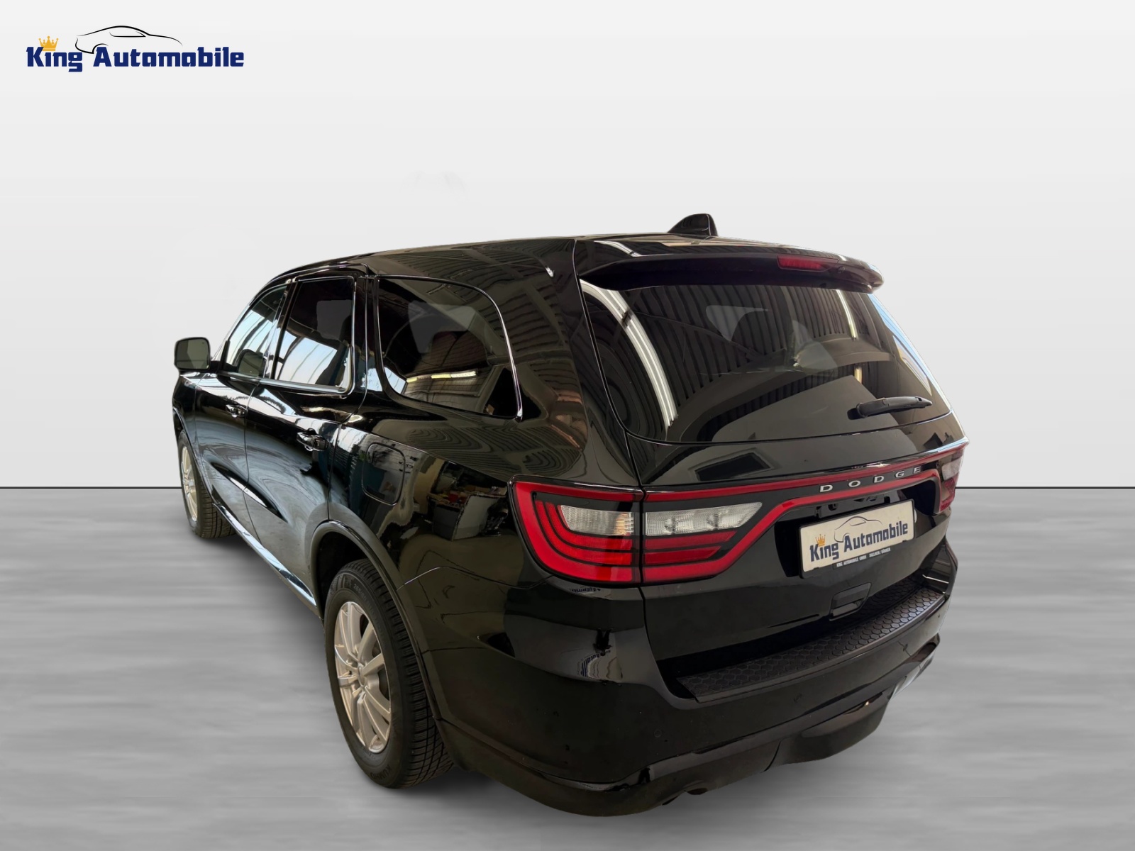 DODGE Durango R/T 5.7 AWD | Frisch MFK | Tiefergelegt | Schiebedach | 7-Plätzer-image-6