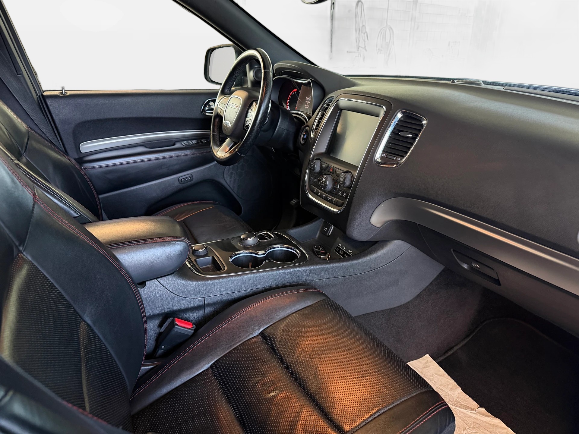 DODGE Durango R/T 5.7 AWD | Frisch MFK | Tiefergelegt | Schiebedach | 7-Plätzer-image-8