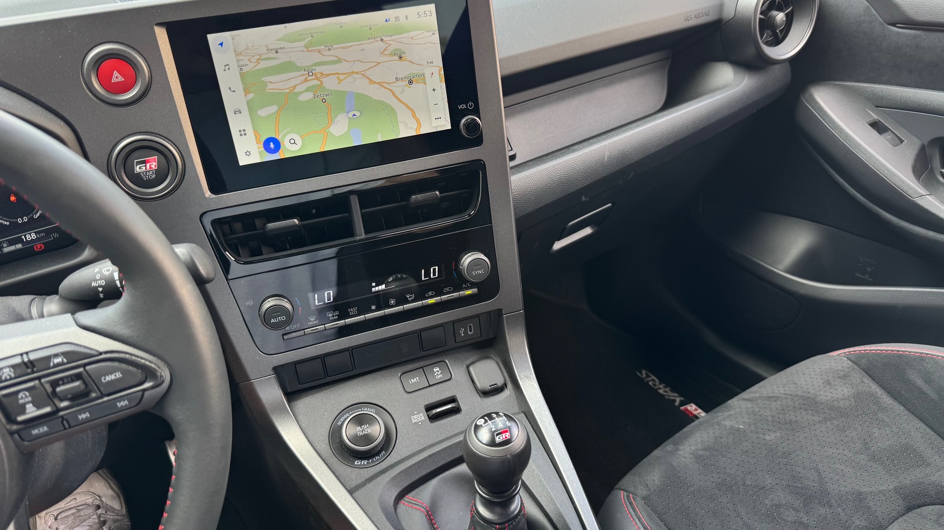 TOYOTA Yaris 1.6 GR Sport-image-13