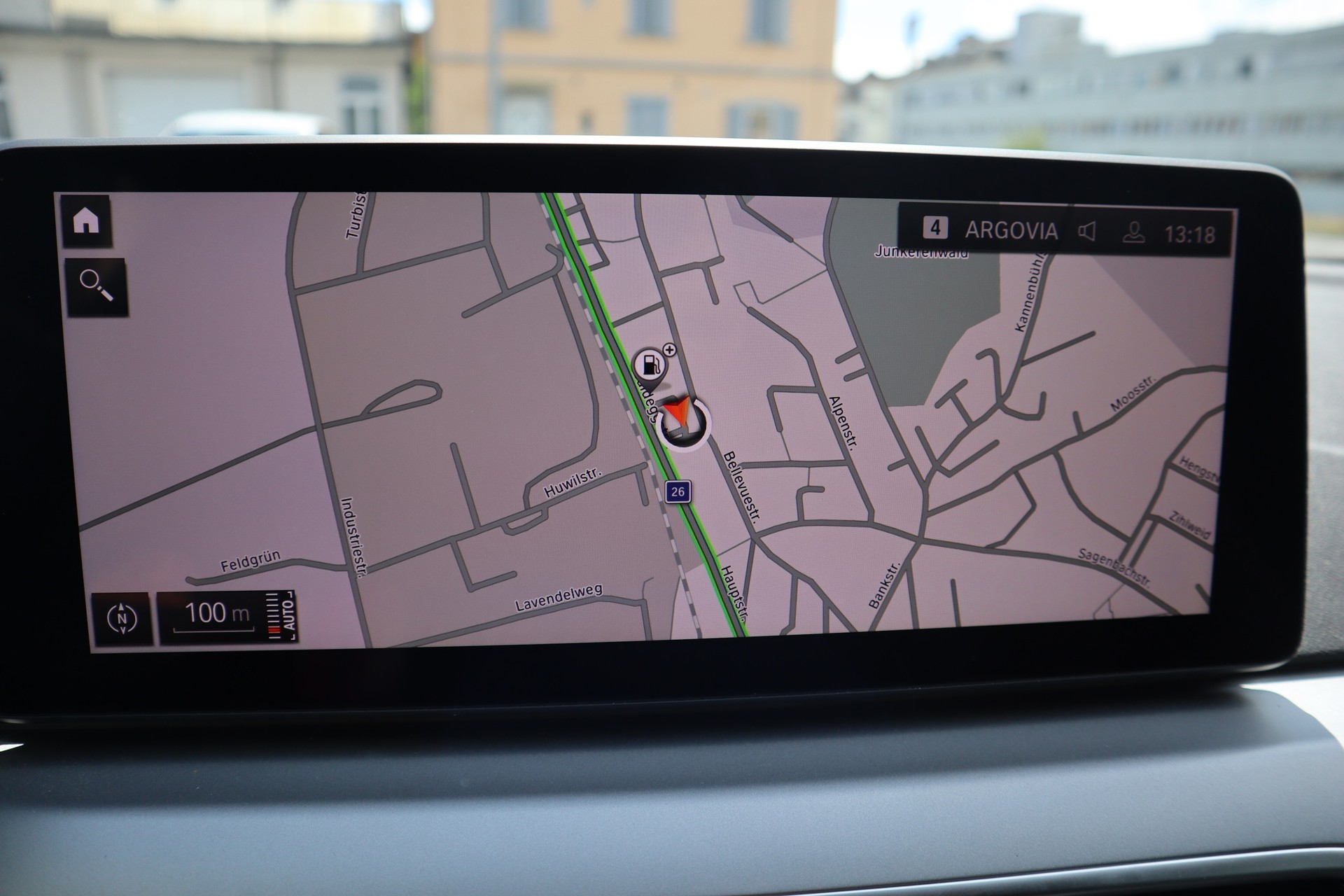 BMW 520d xDrive 48V Touring-image-9
