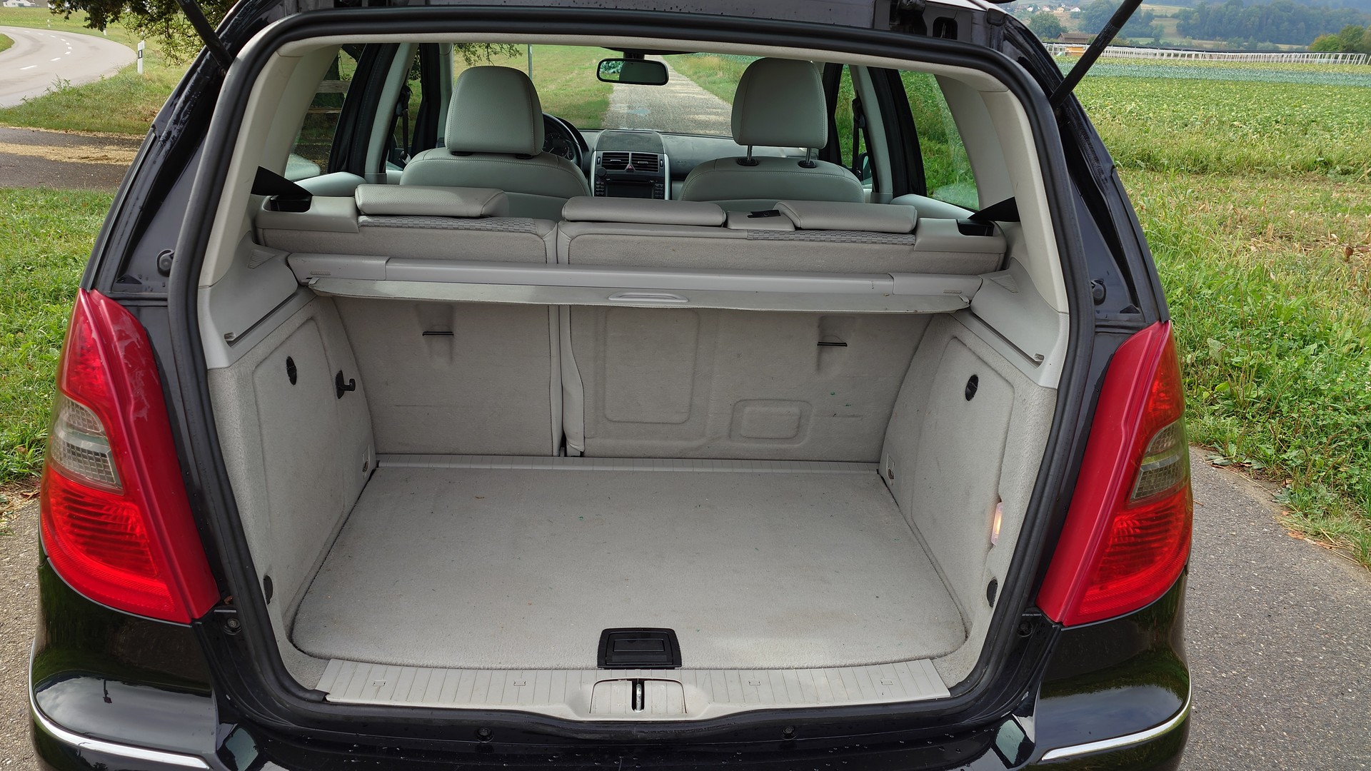 MERCEDES-BENZ A 180 Style Autotronic-image-4