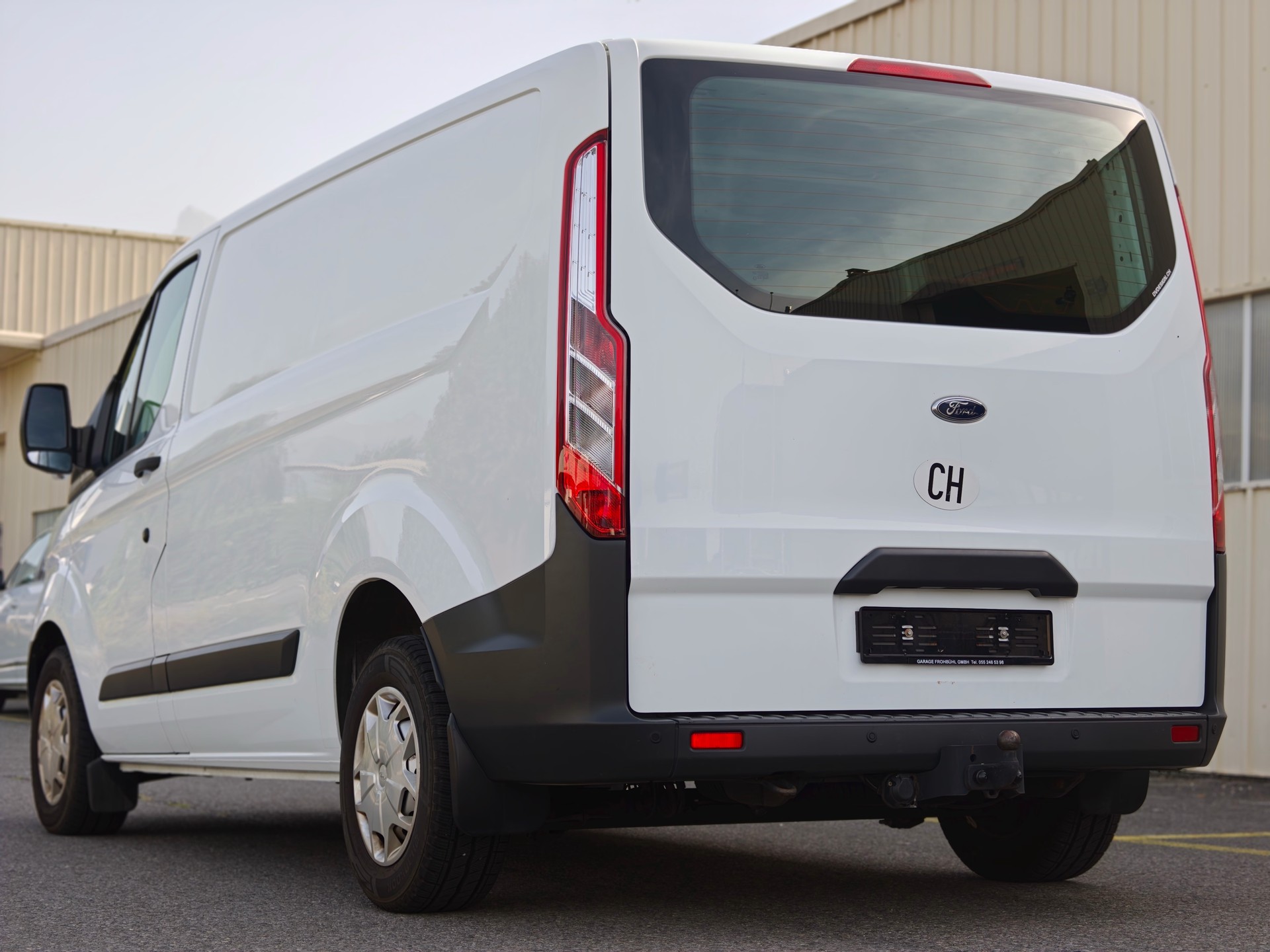 FORD Transit Custom Van 250 L1H1 Ambiente-image-5
