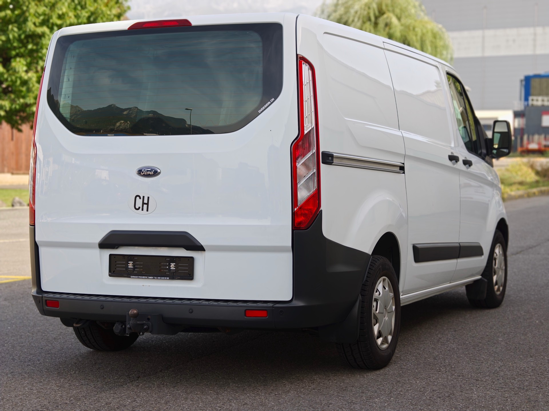 FORD Transit Custom Van 250 L1H1 Ambiente-image-3