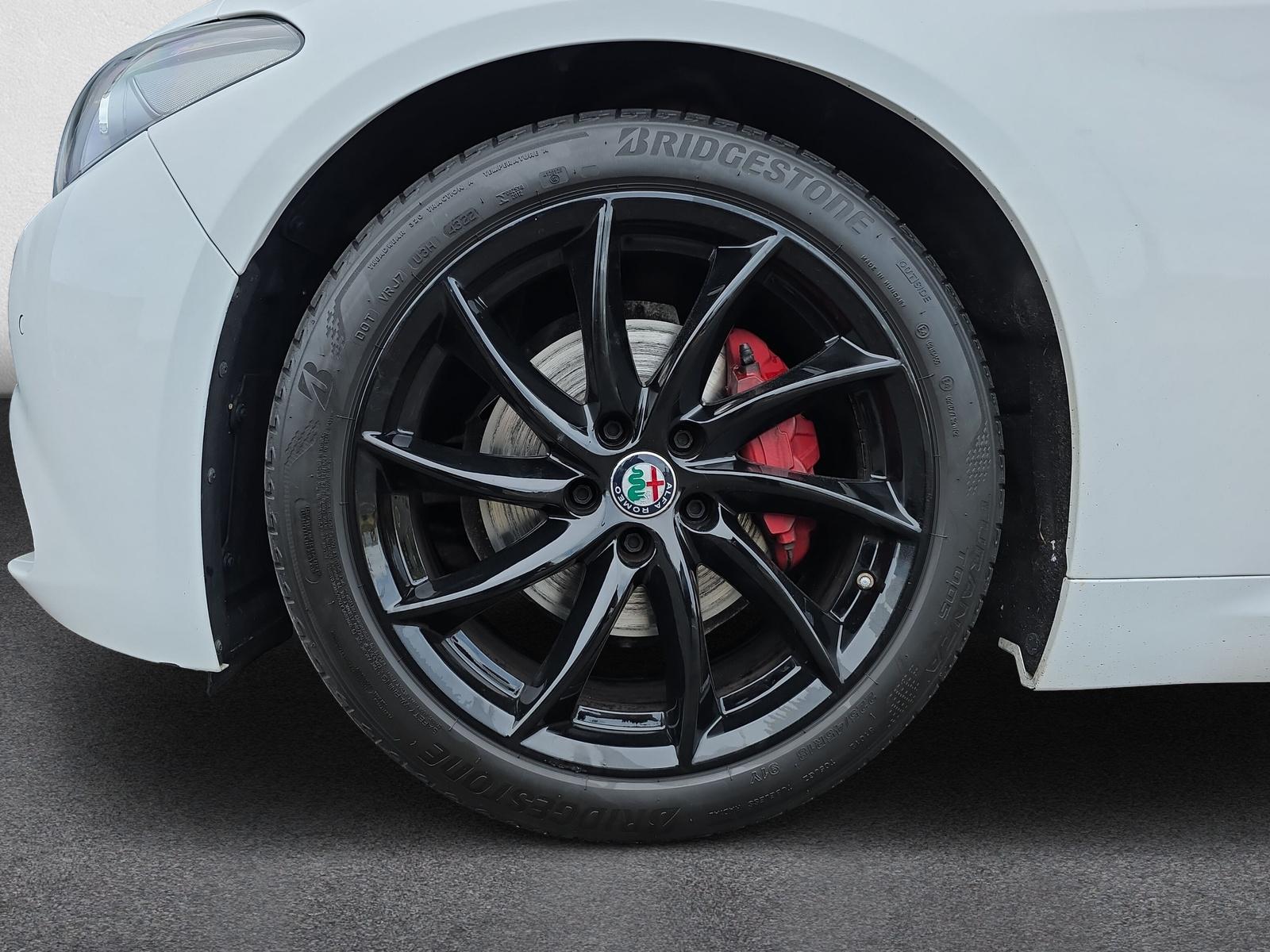 ALFA ROMEO Giulia 2.2 D 180 Super (CH)-image-9