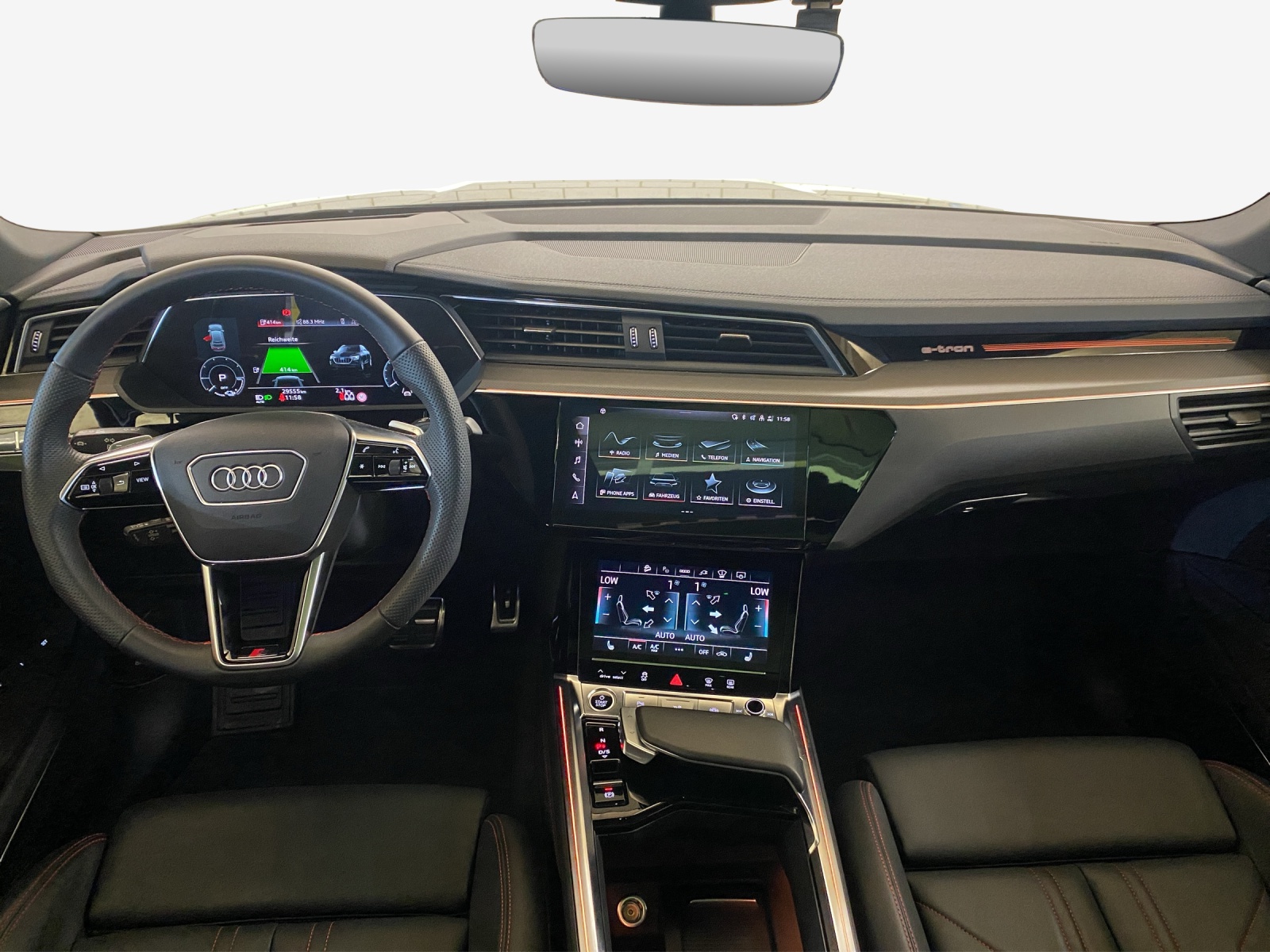 AUDI Q8 Sportback 55 e-tron Black Edition quattro-image-8