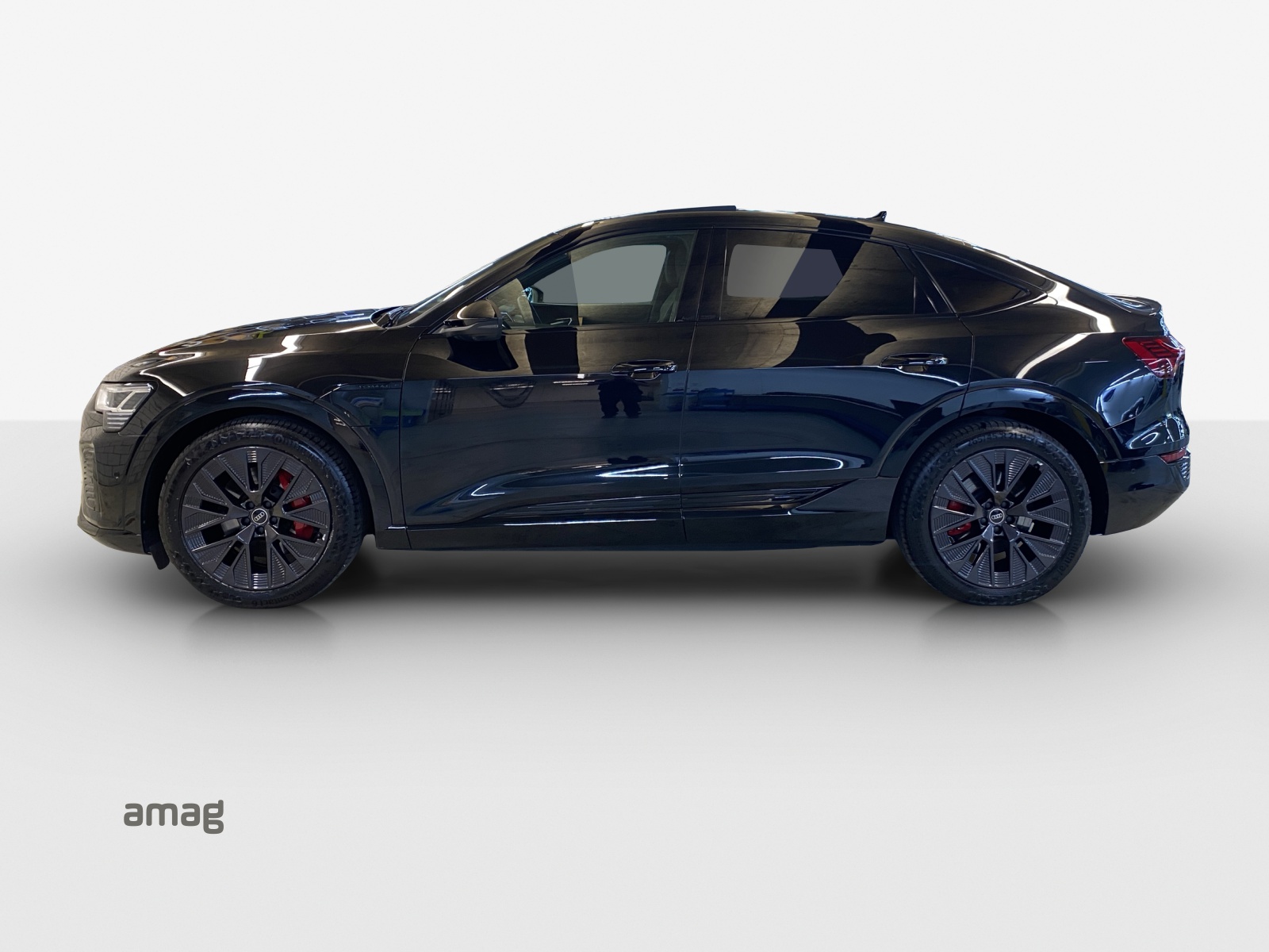 AUDI Q8 Sportback 55 e-tron Black Edition quattro-showroom-element-1