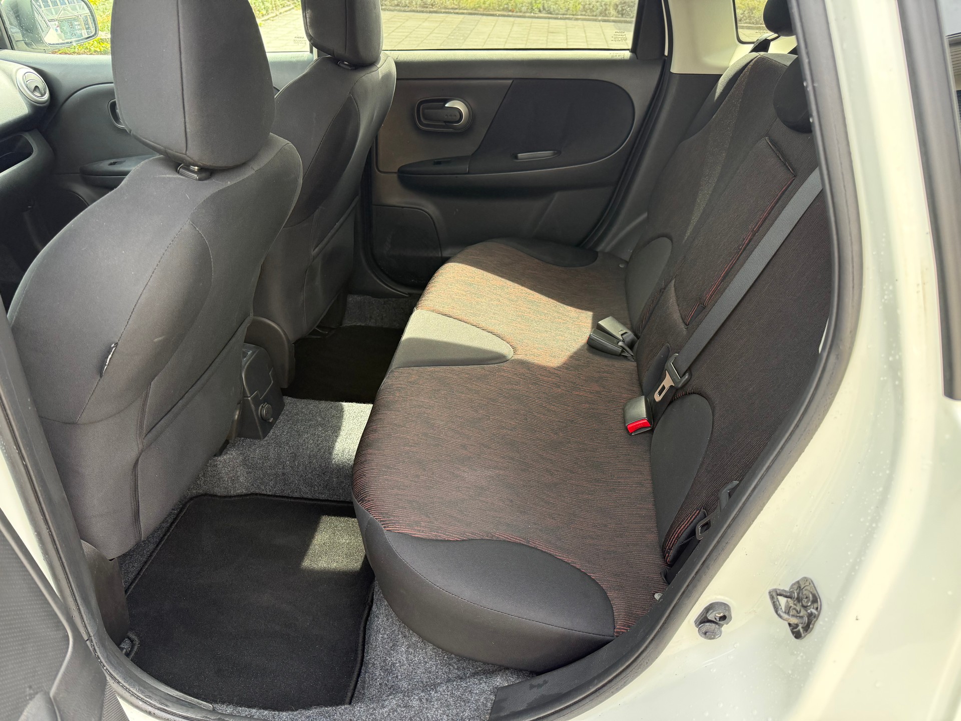 NISSAN Note 1.6 tekna Automatic-image-8