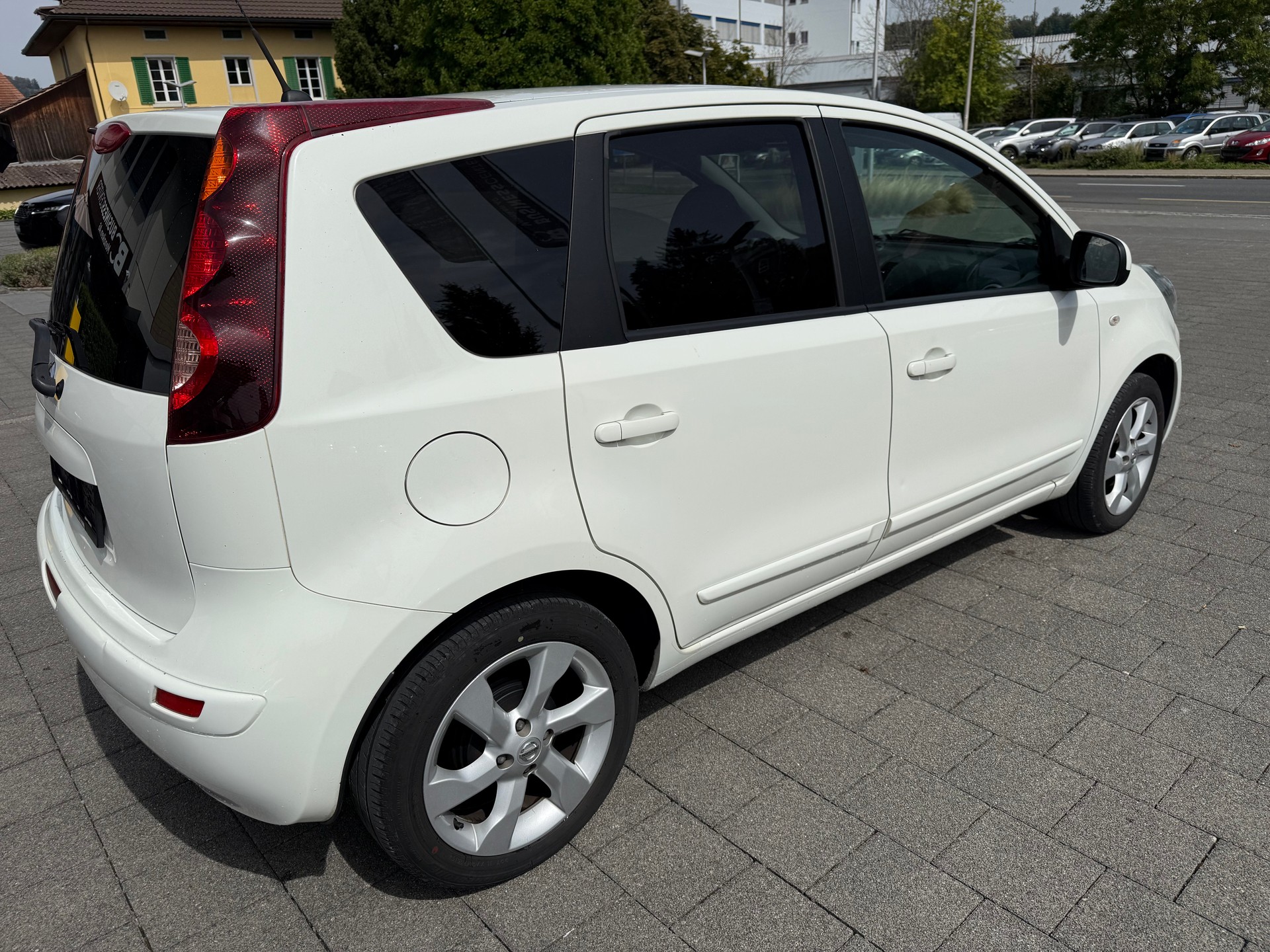 NISSAN Note 1.6 tekna Automatic-image-5