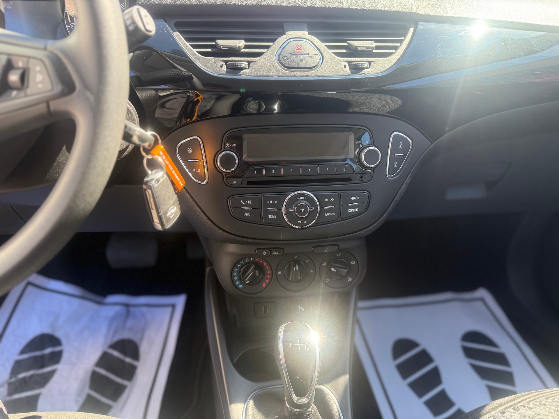 OPEL Corsa 1.4 TP Enjoy Easytronic-image-10