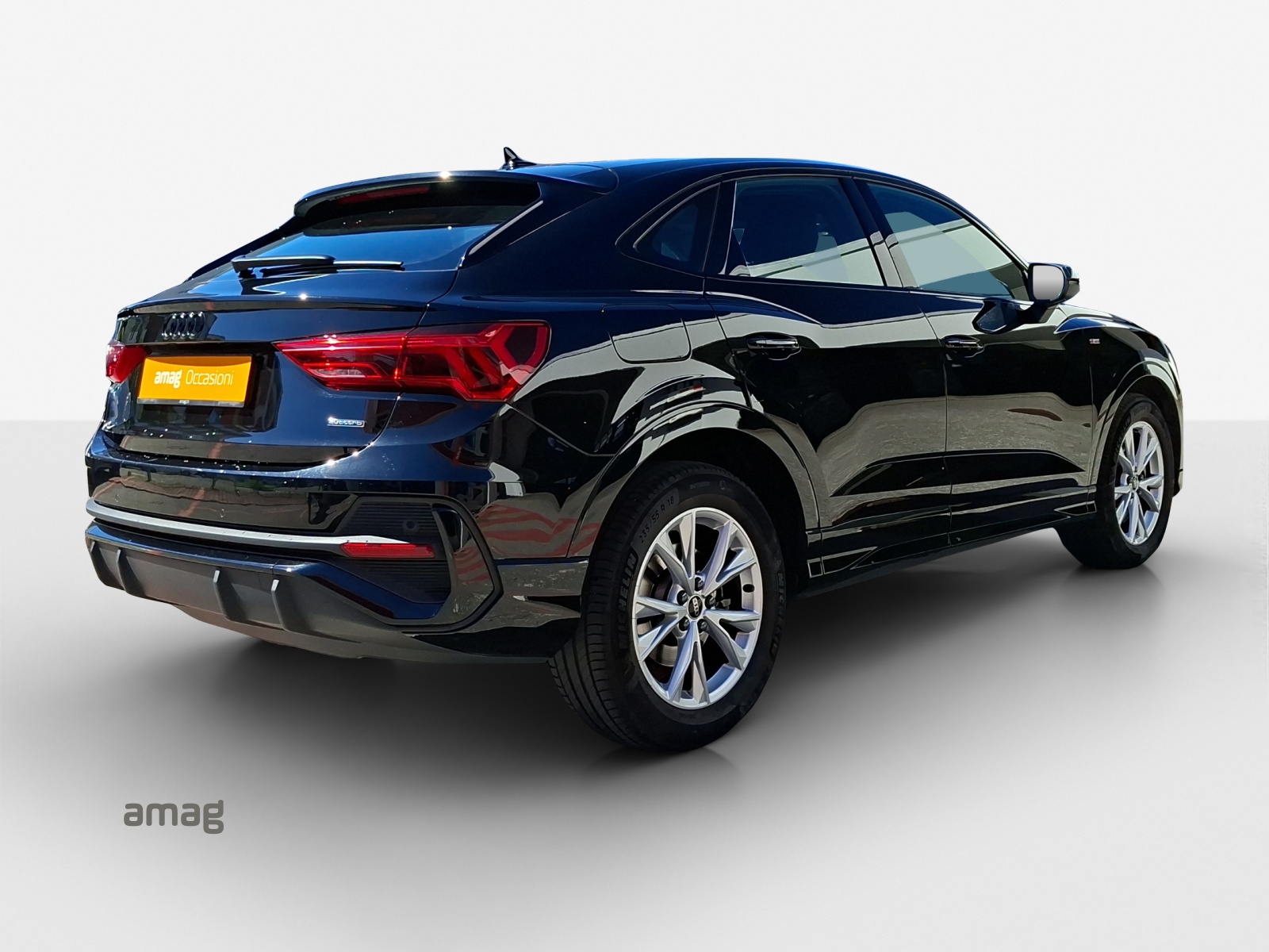 AUDI Q3 Sportback 40 TFSI S line quattro S-tronic-image-4