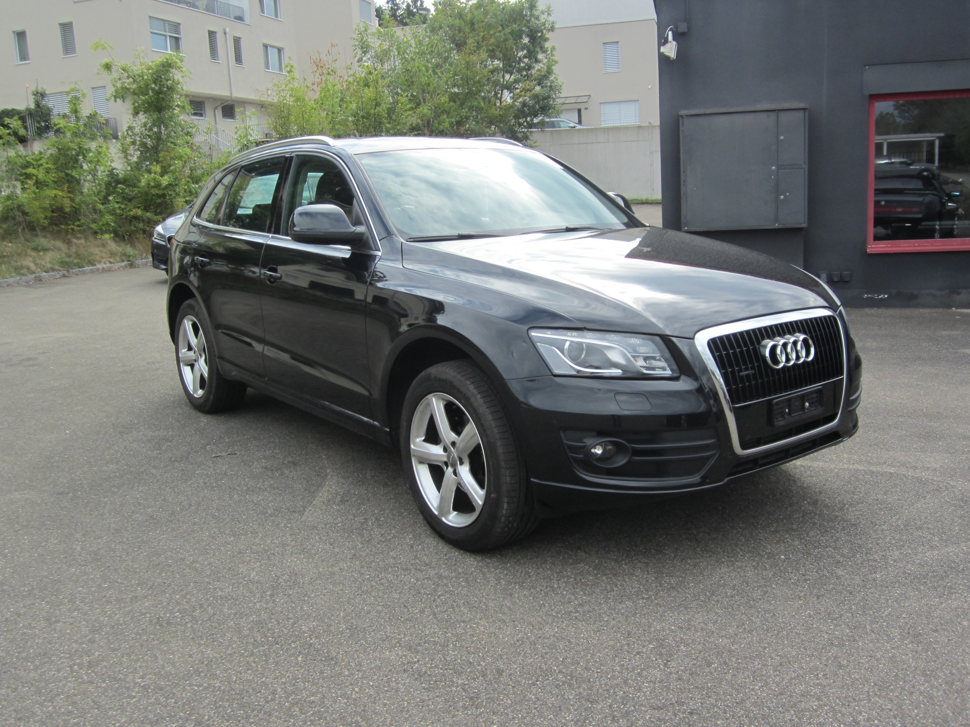 AUDI Q5 2.0 TFSI quattro S-tronic-image-0