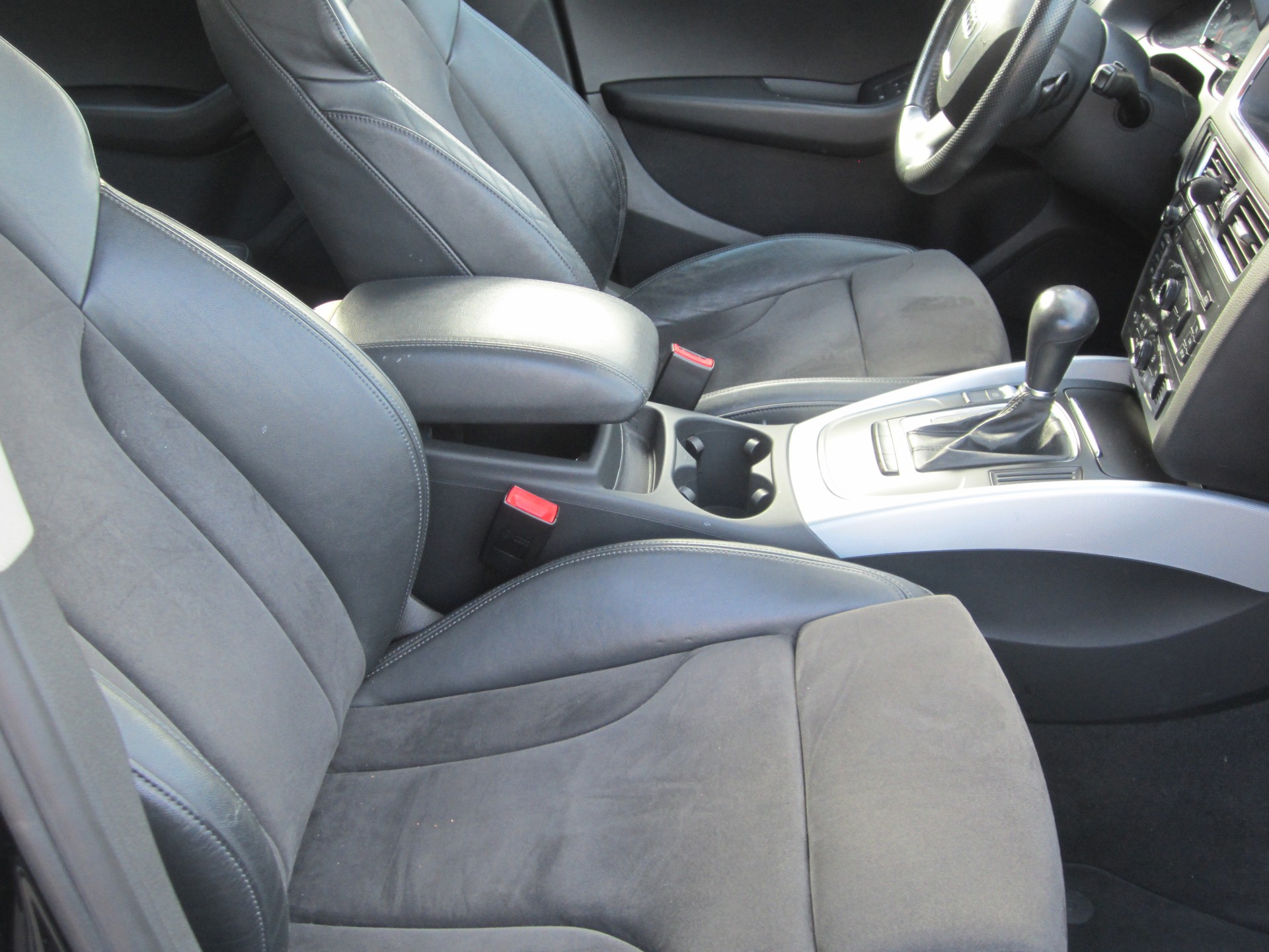 AUDI Q5 2.0 TFSI quattro S-tronic-image-5
