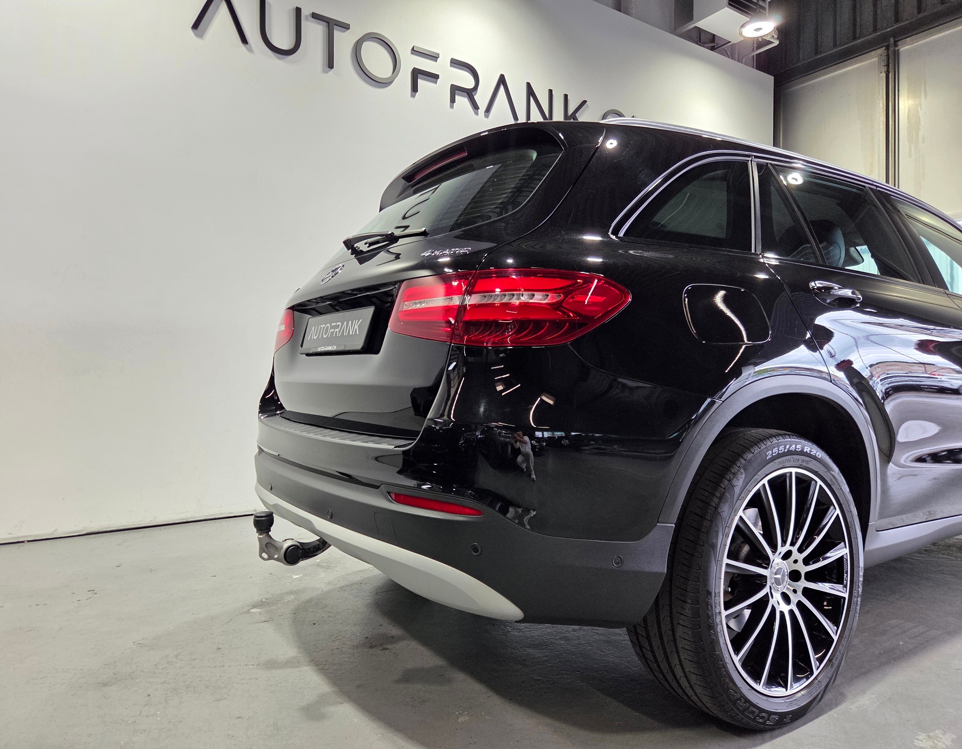 MERCEDES-BENZ GLC 250 4m-image-9