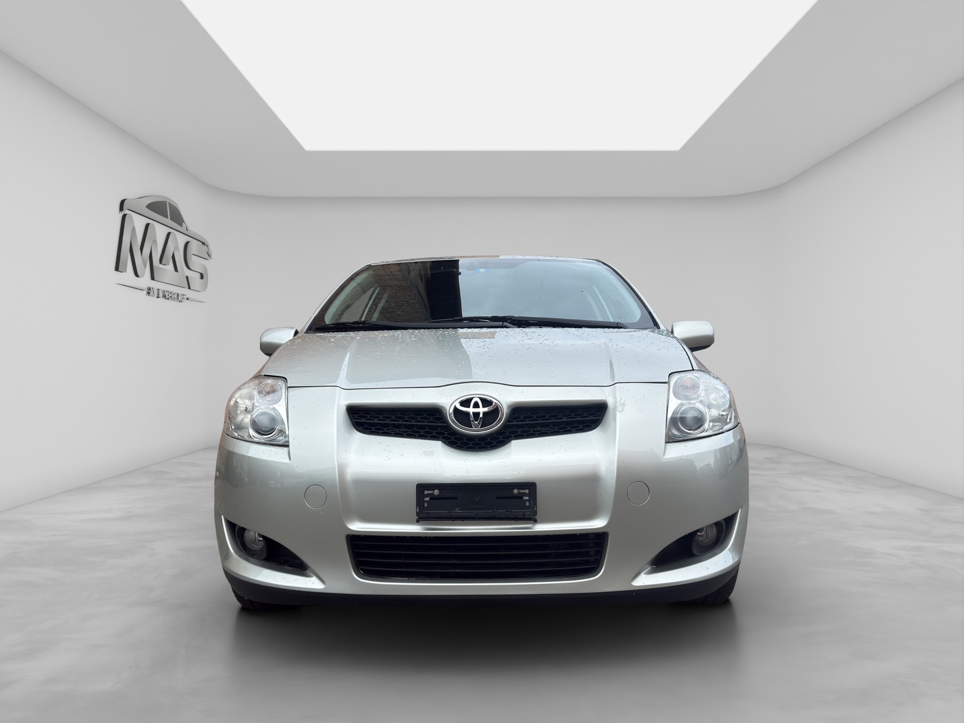 TOYOTA Auris 1.6 Linea Luna-image-1