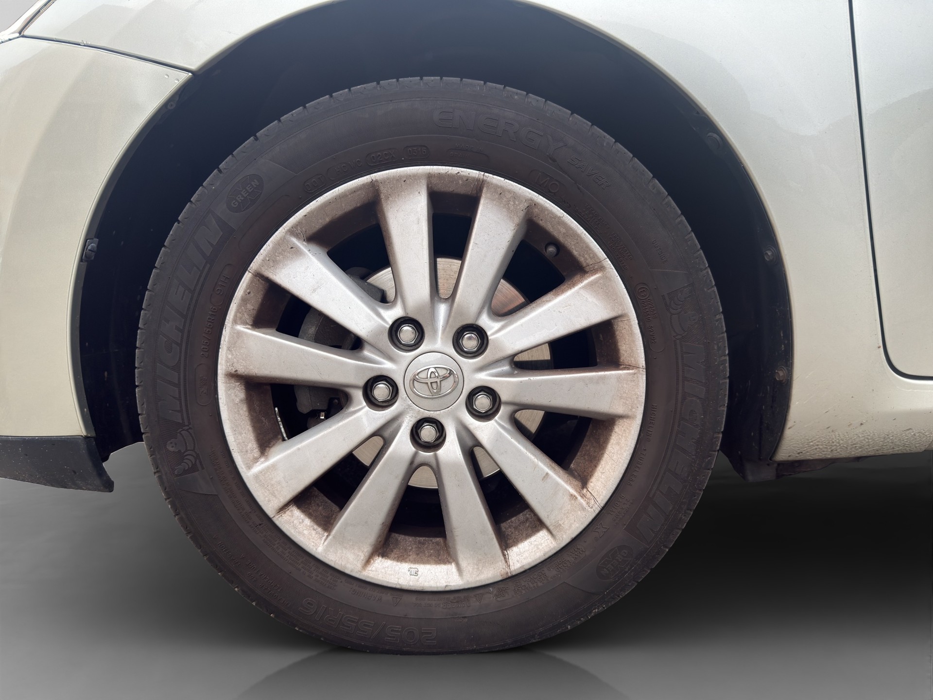 TOYOTA Auris 1.6 Linea Luna-image-12