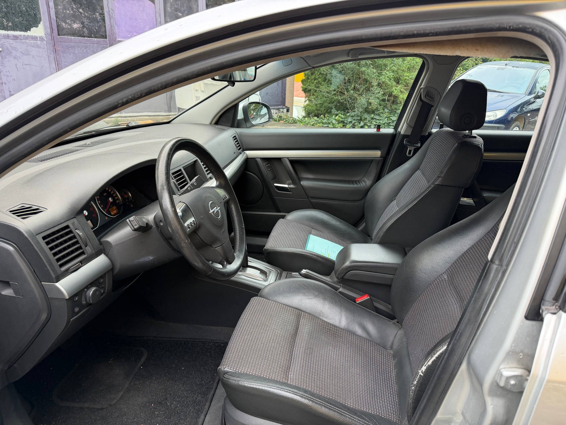 OPEL Vectra C32 GTS-image-5