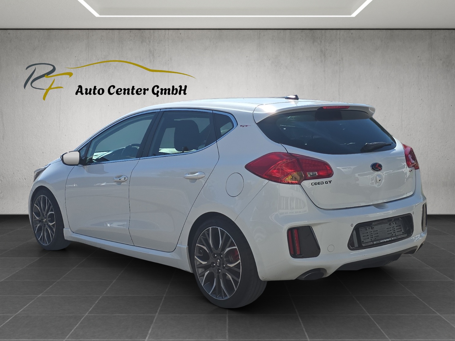 KIA Cee'd 1.6 GDi Turbo GT-image-4