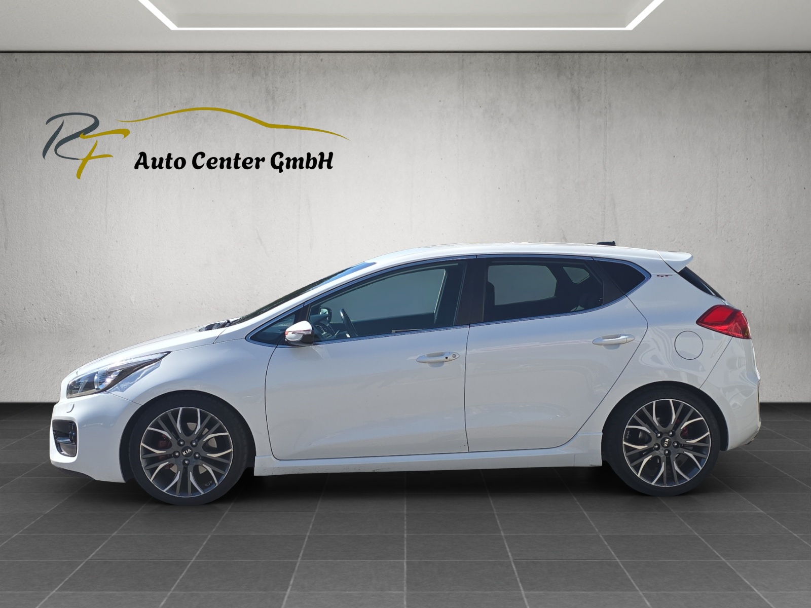KIA Cee'd 1.6 GDi Turbo GT-image-3