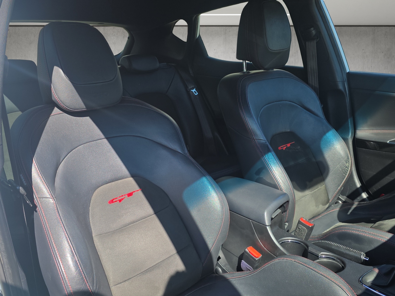 KIA Cee'd 1.6 GDi Turbo GT-image-10