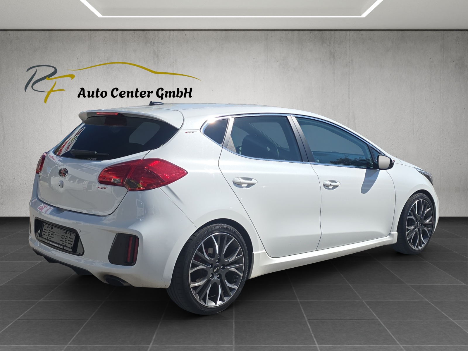 KIA Cee'd 1.6 GDi Turbo GT-image-6