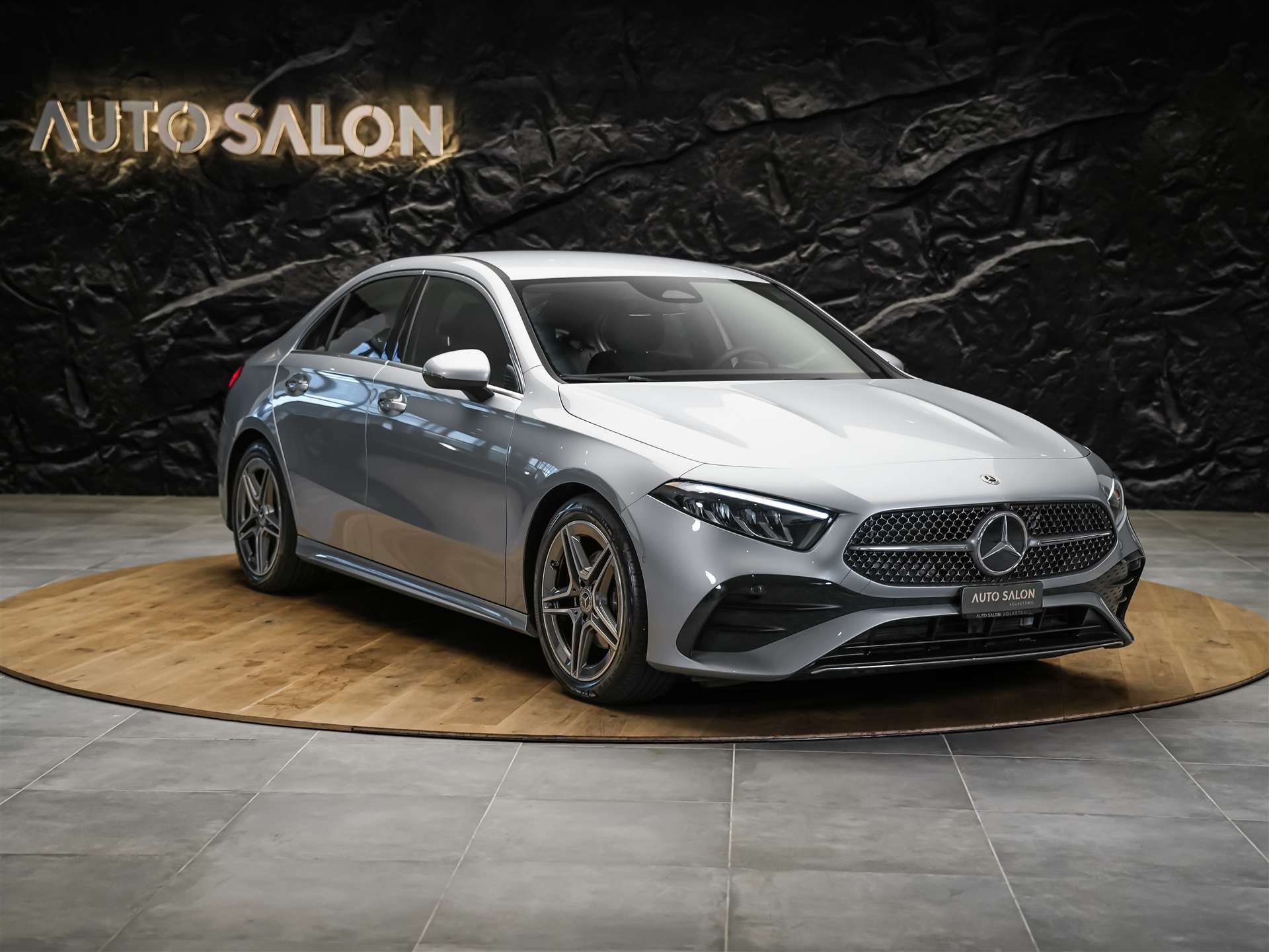 MERCEDES-BENZ A 200 d 8G-DCT-image-5