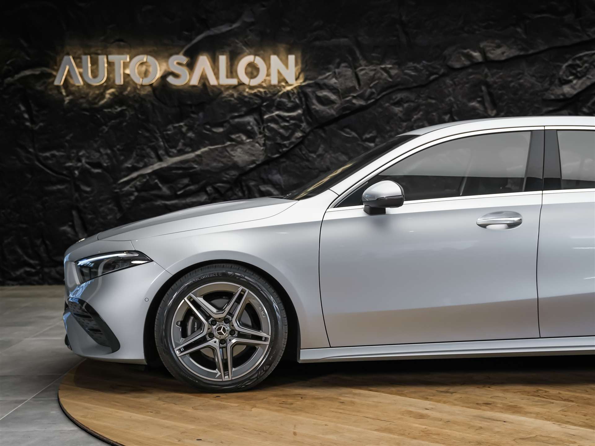 MERCEDES-BENZ A 200 d 8G-DCT-image-14