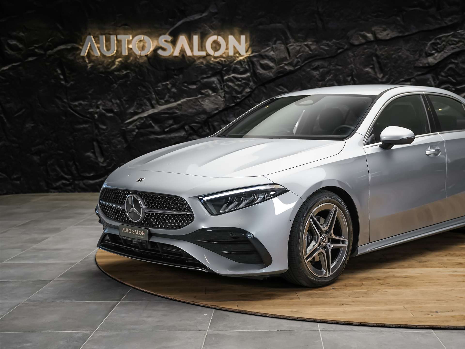 MERCEDES-BENZ A 200 d 8G-DCT*Sofort Verfügbar*Lenkradheizung*-image-13