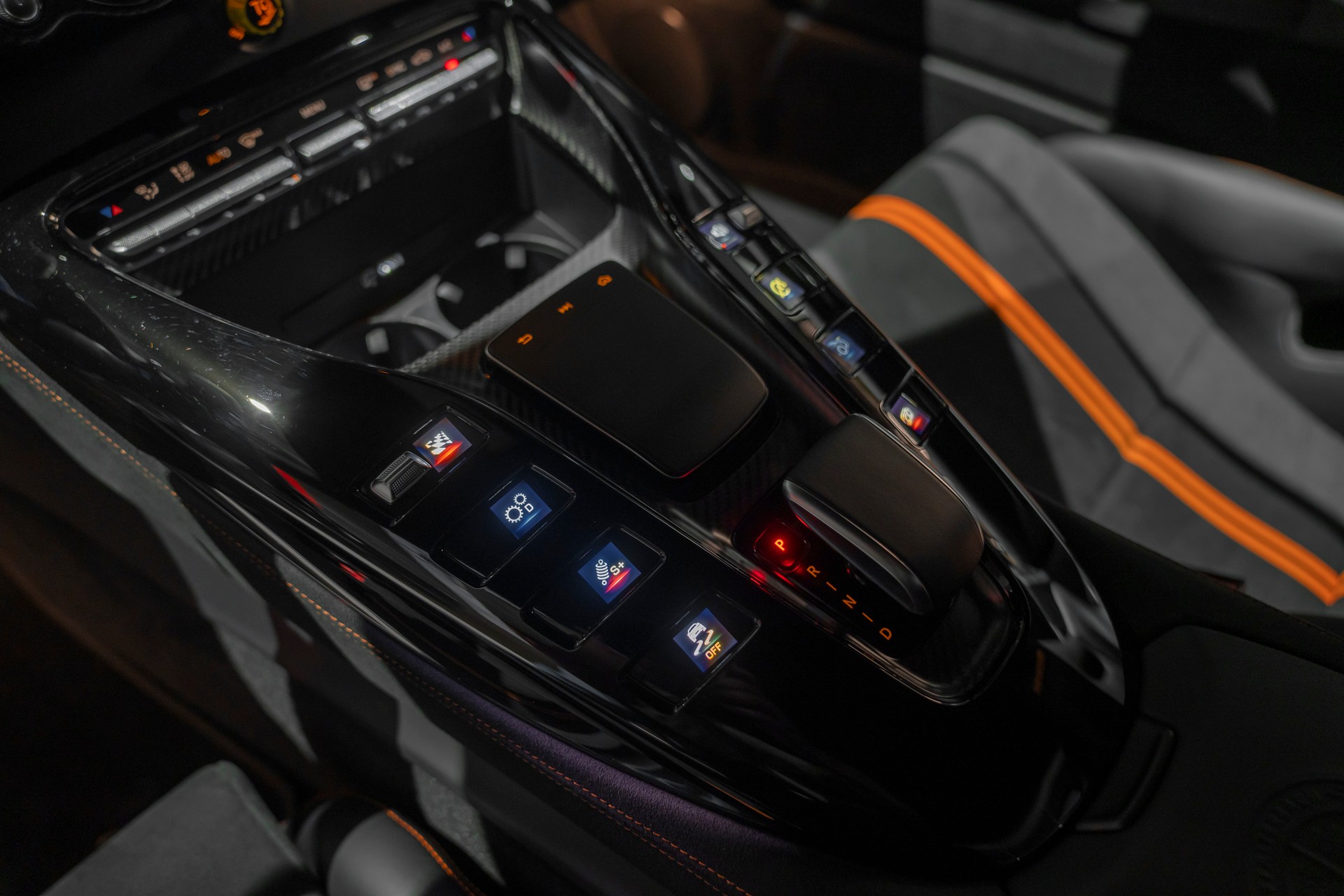 MERCEDES-BENZ AMG GT Black Series-image-19