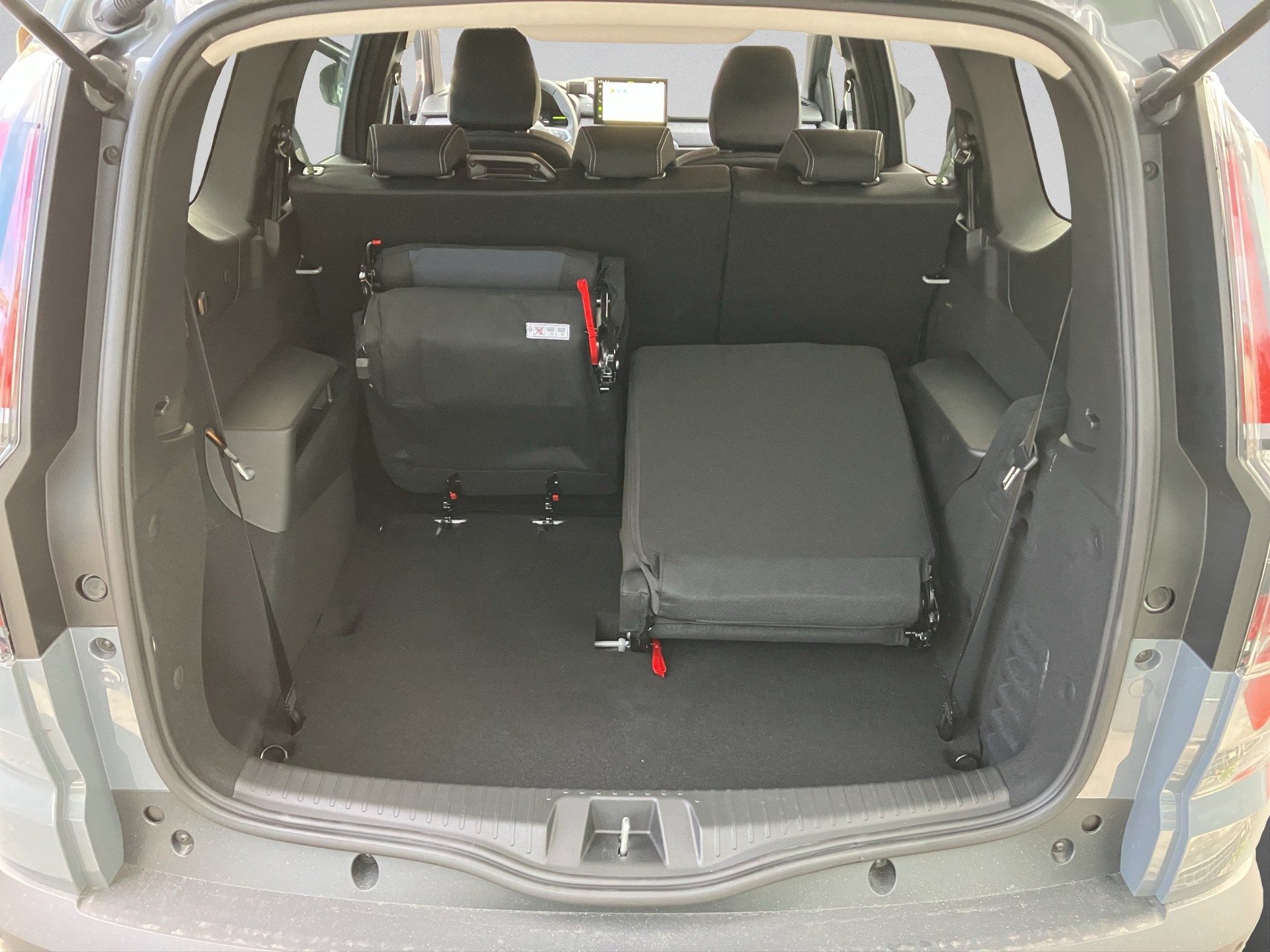 DACIA Jogger HEV 155 Journey-image-15
