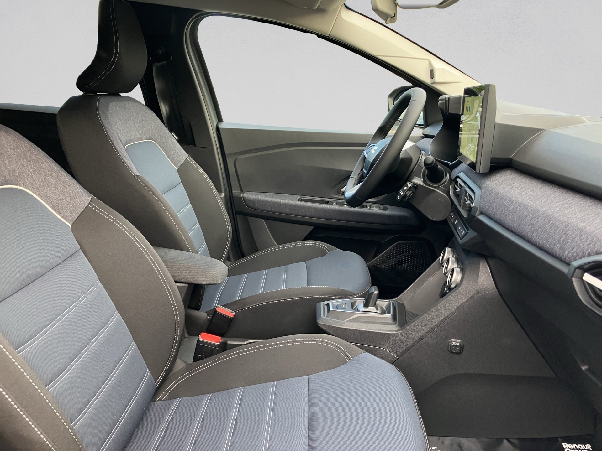 DACIA Jogger HEV 155 Journey-image-16