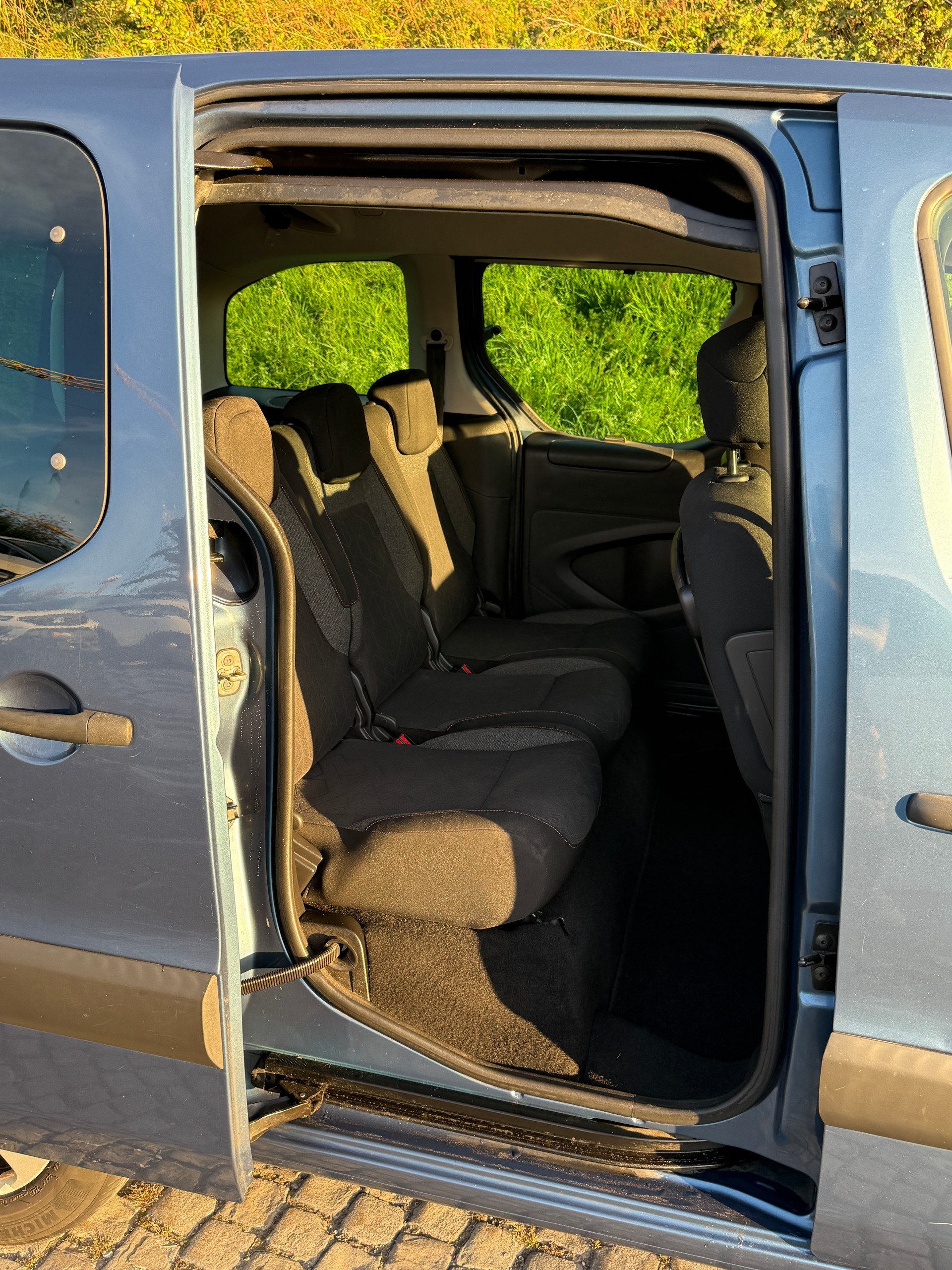 PEUGEOT Partner 1.2 PureTech Allure-image-6