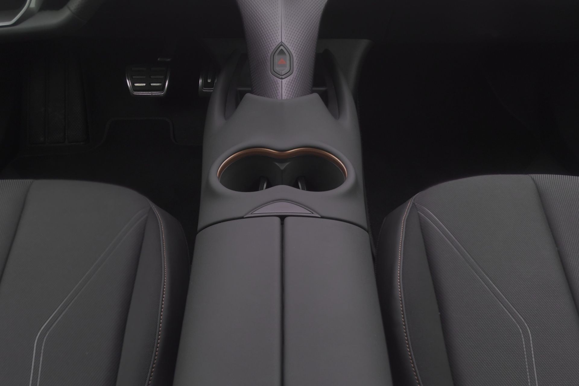 CUPRA Tavascan Type 8 77 kWh VZ-image-8