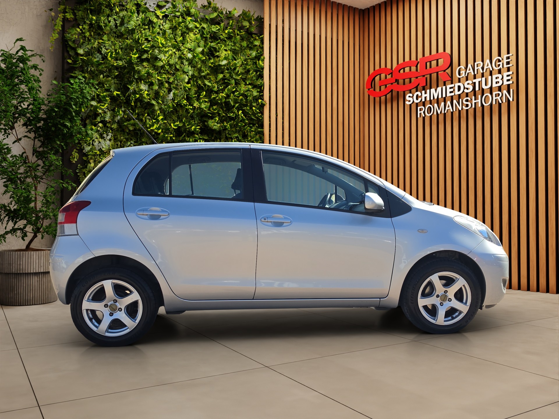 TOYOTA Yaris 1.33 Linea Sol-image-5
