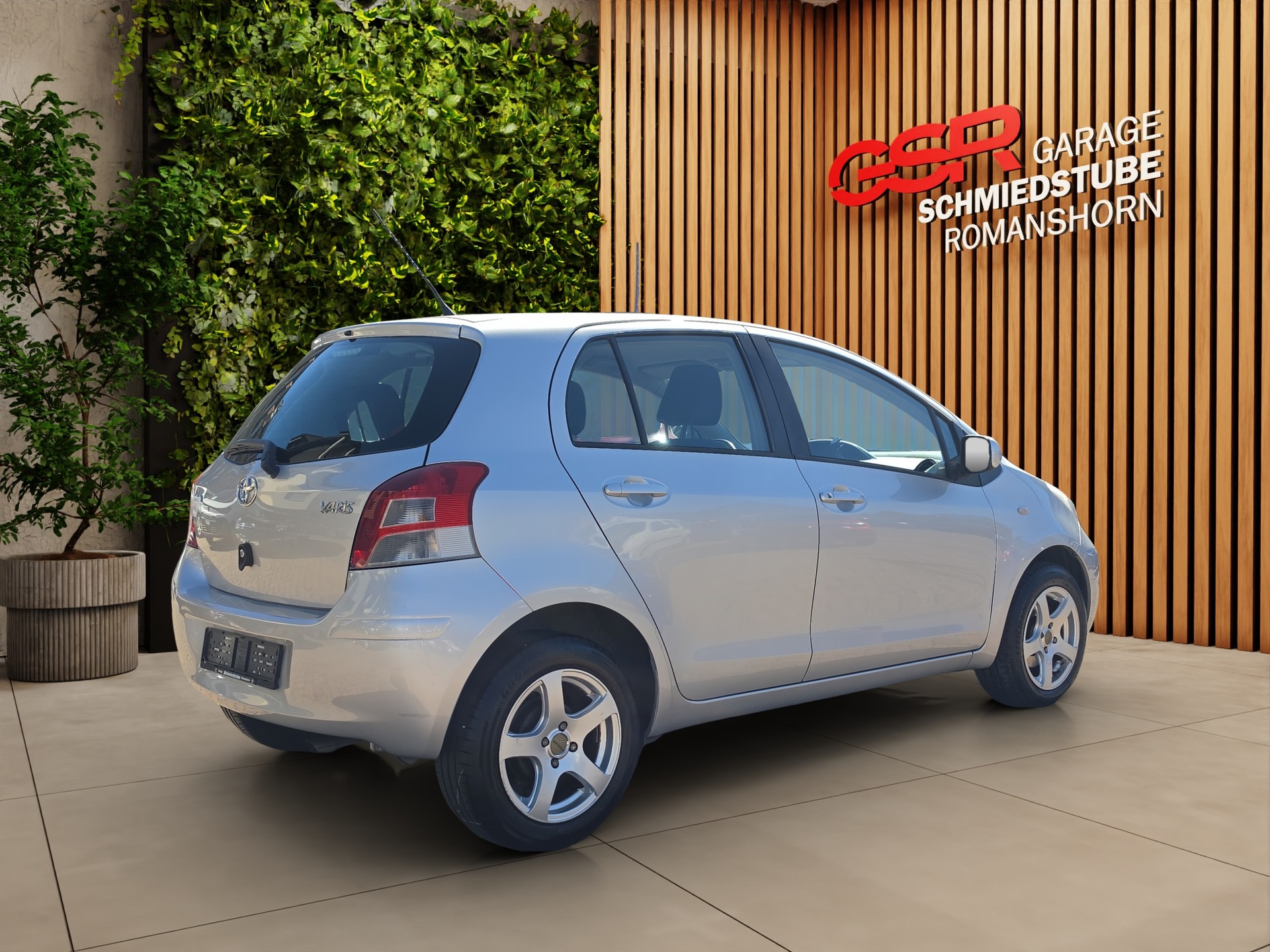 TOYOTA Yaris 1.33 Linea Sol-image-4