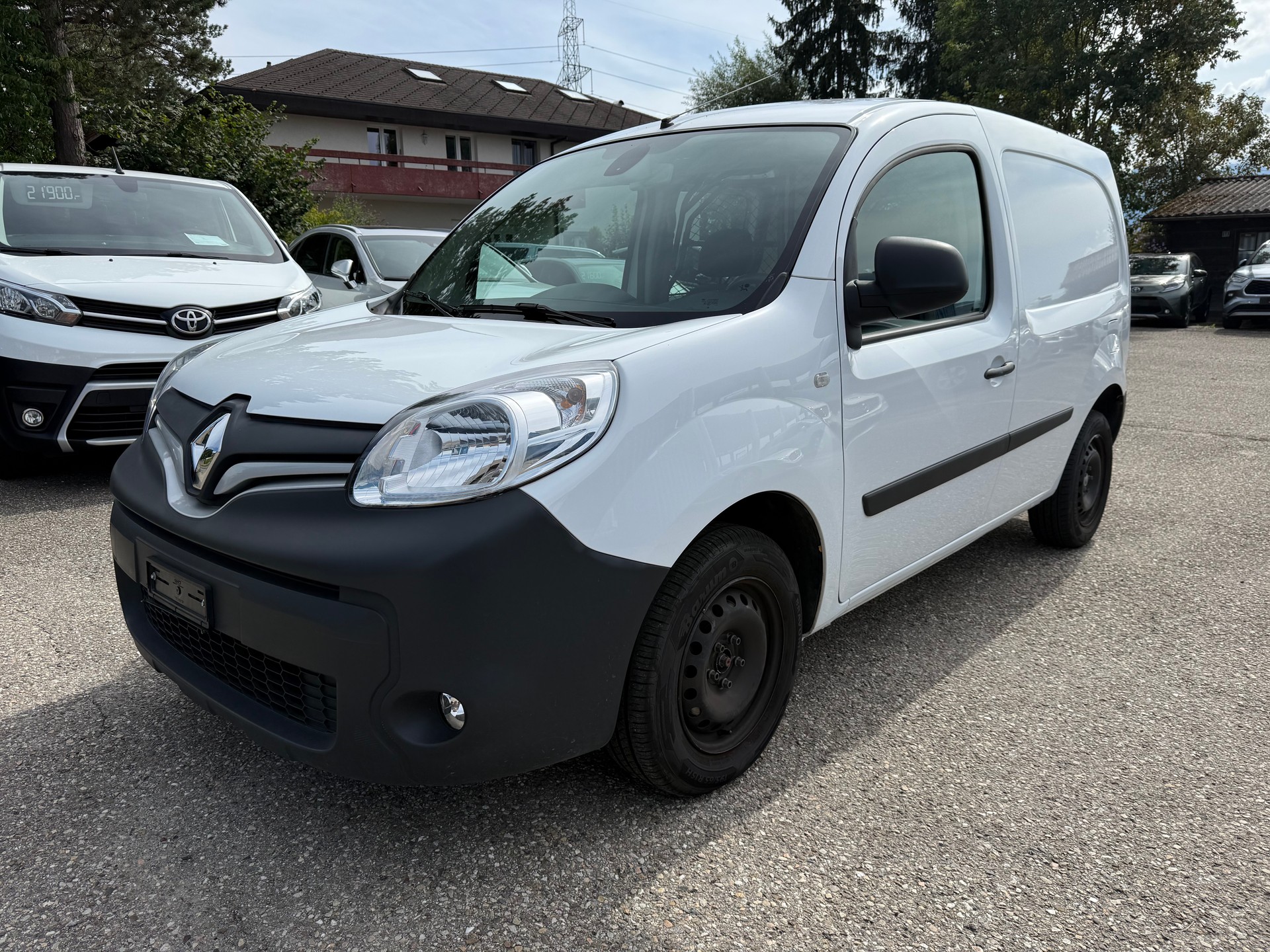 RENAULT Kangoo Medium TCe 115 ENERGY Business-image-0
