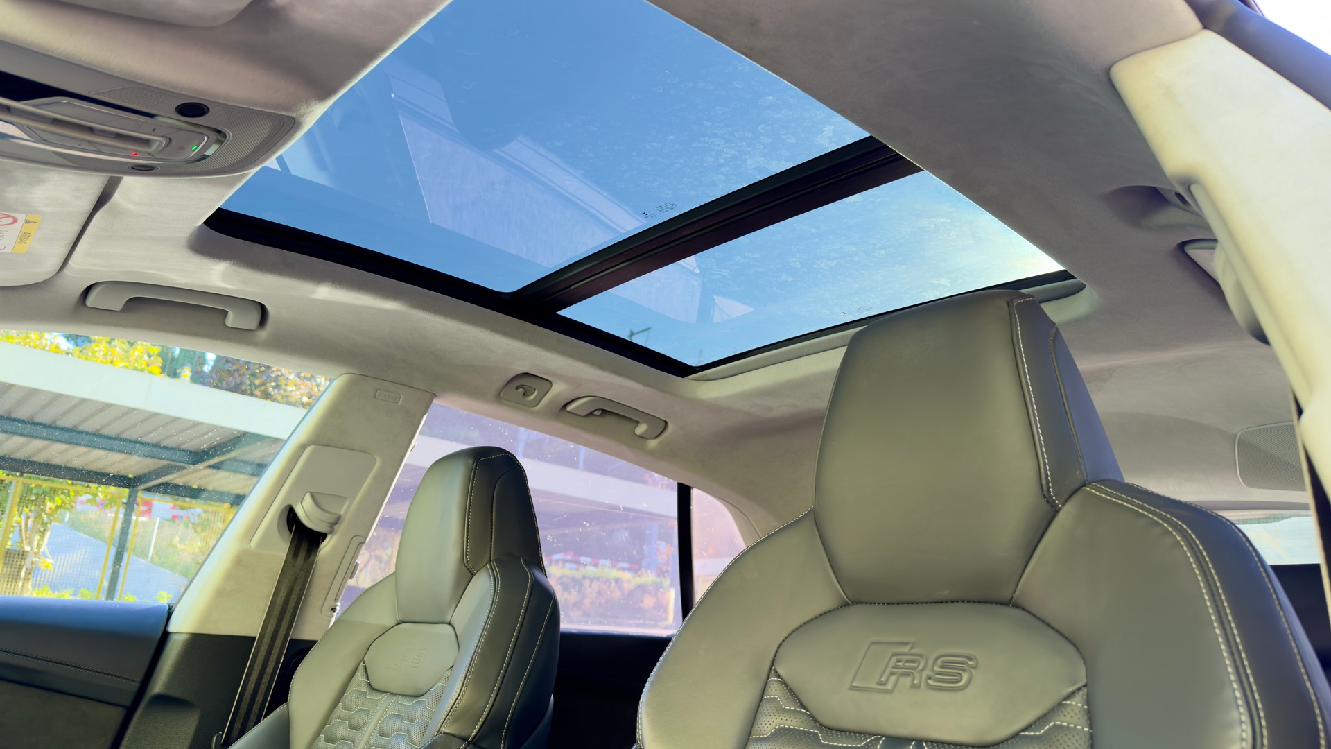 AUDI RSQ8 quattro tiptronic-image-10