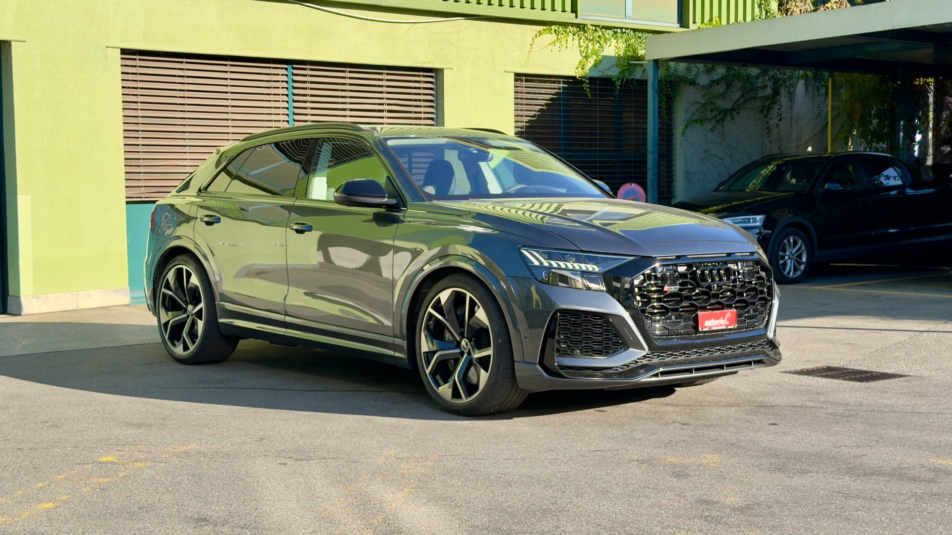 AUDI RSQ8 quattro tiptronic-image-6