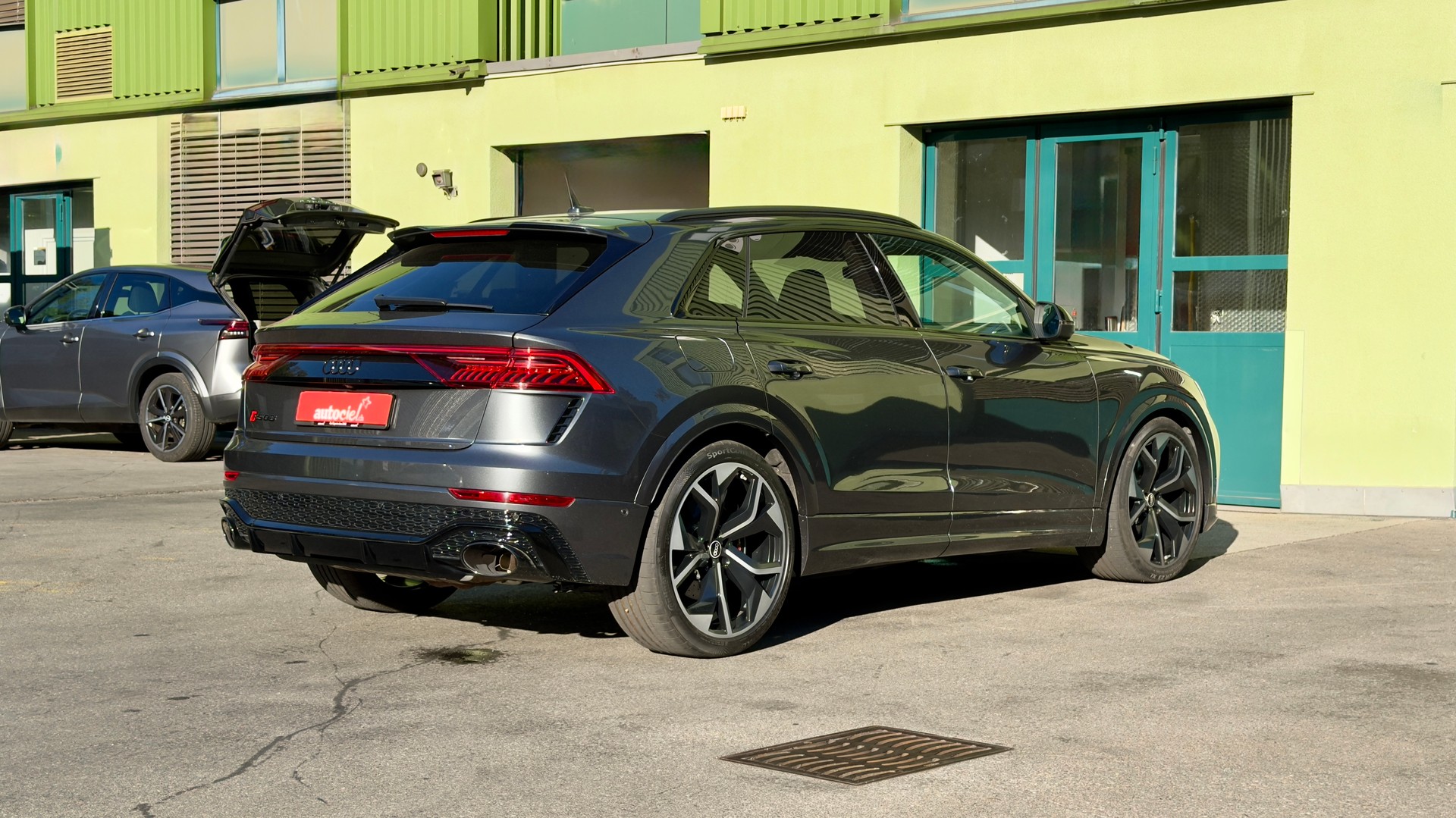 AUDI RSQ8 quattro tiptronic-image-4