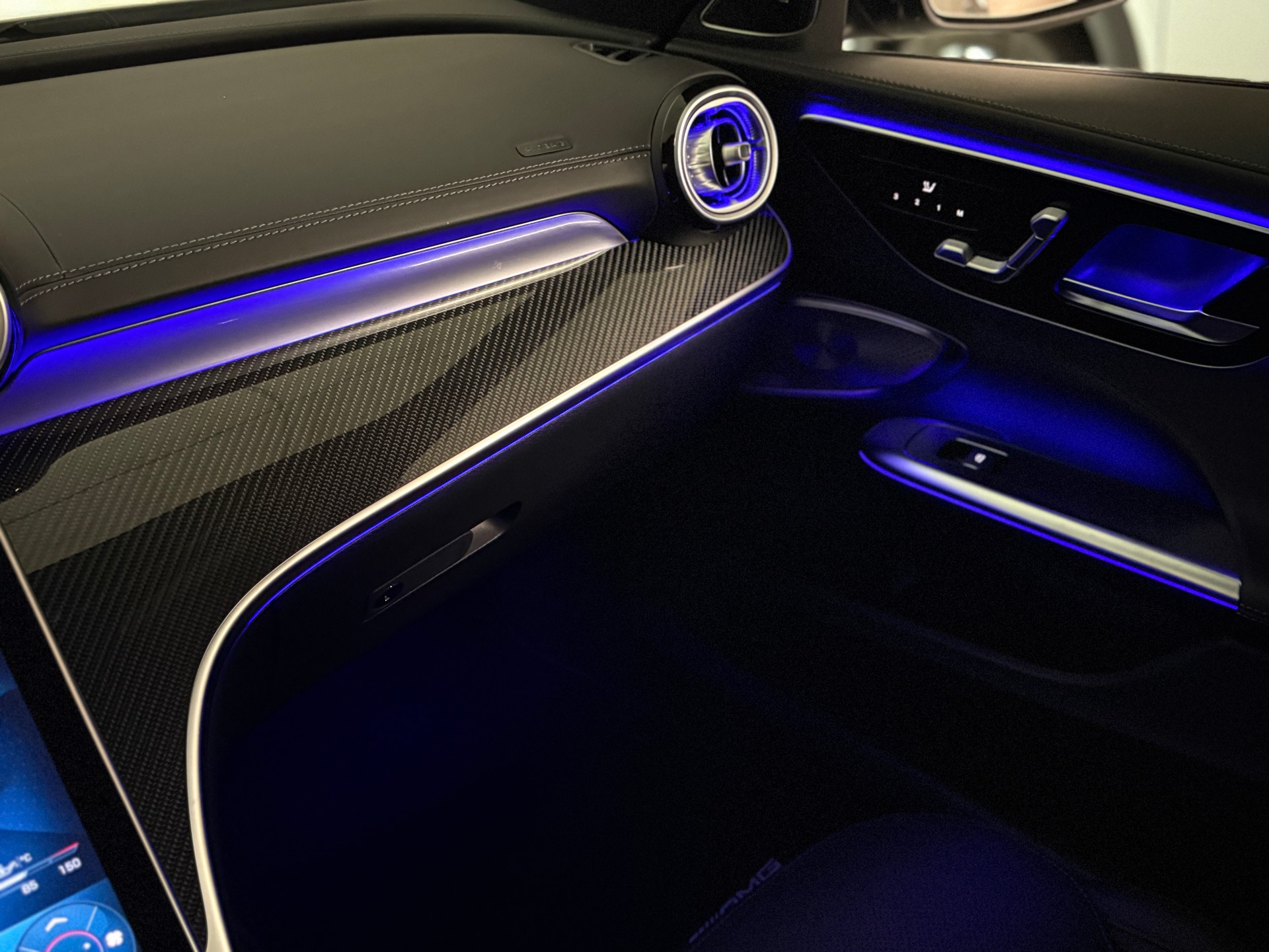 MERCEDES-BENZ C 43 AMG 4 MATIC*AMG DRIVERS PACKAGE*AMG REAL PERFORMANCE SOUND*EL. PANORAMA-GLASSCHIEBEDACH*-image-24