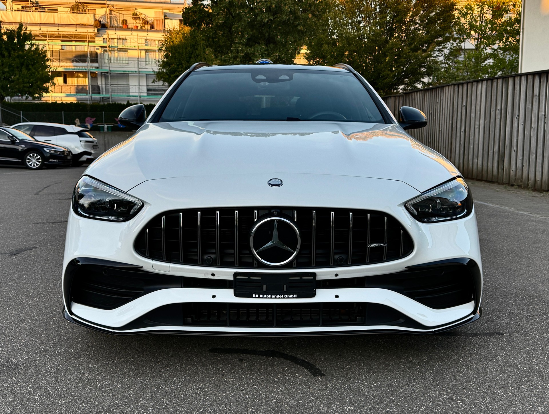 MERCEDES-BENZ C 43 AMG 4 MATIC*AMG DRIVERS PACKAGE*AMG REAL PERFORMANCE SOUND*EL. PANORAMA-GLASSCHIEBEDACH*-image-1