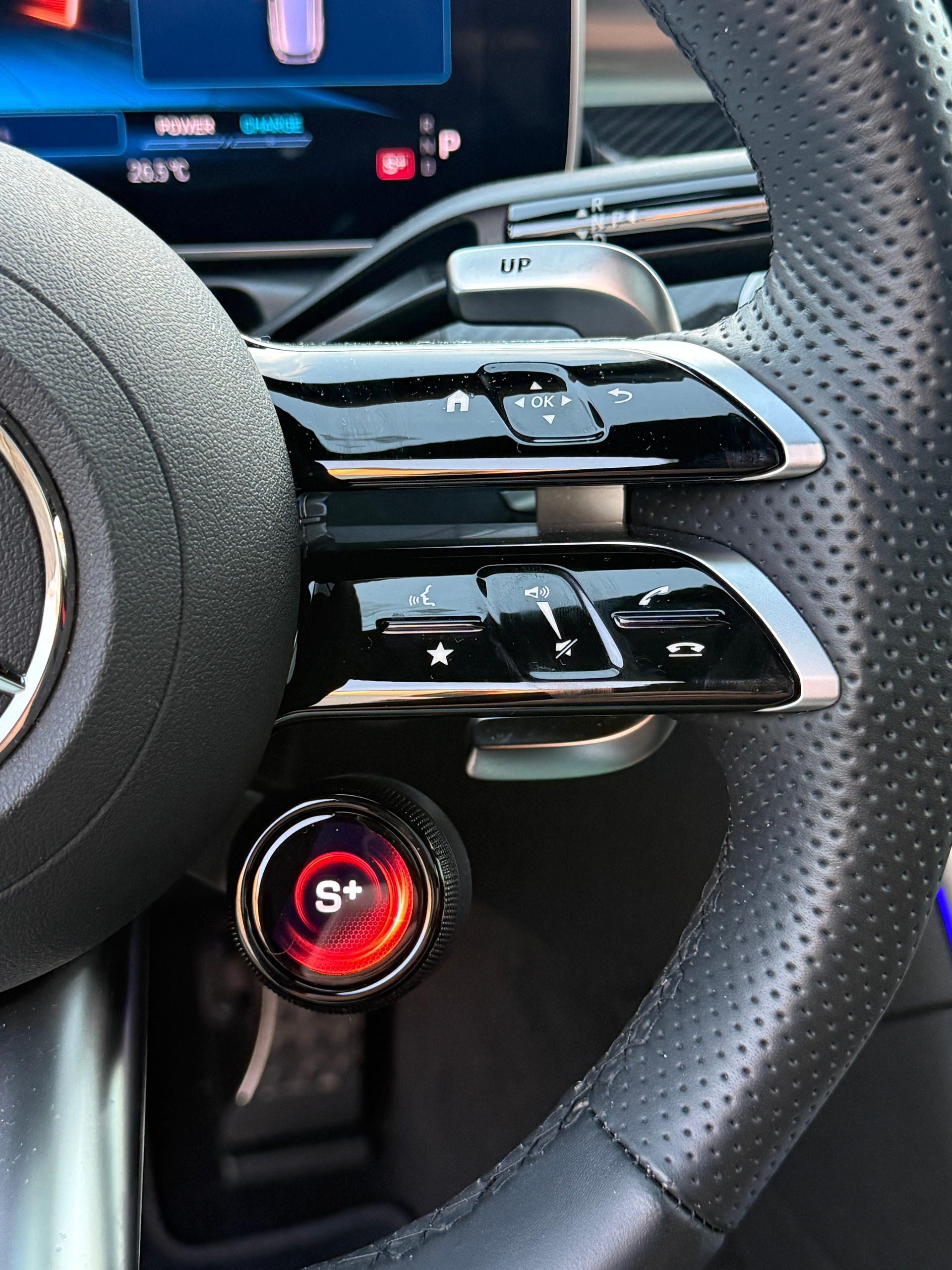 MERCEDES-BENZ C 43 AMG 4 MATIC*AMG DRIVERS PACKAGE*AMG REAL PERFORMANCE SOUND*EL. PANORAMA-GLASSCHIEBEDACH*-image-12