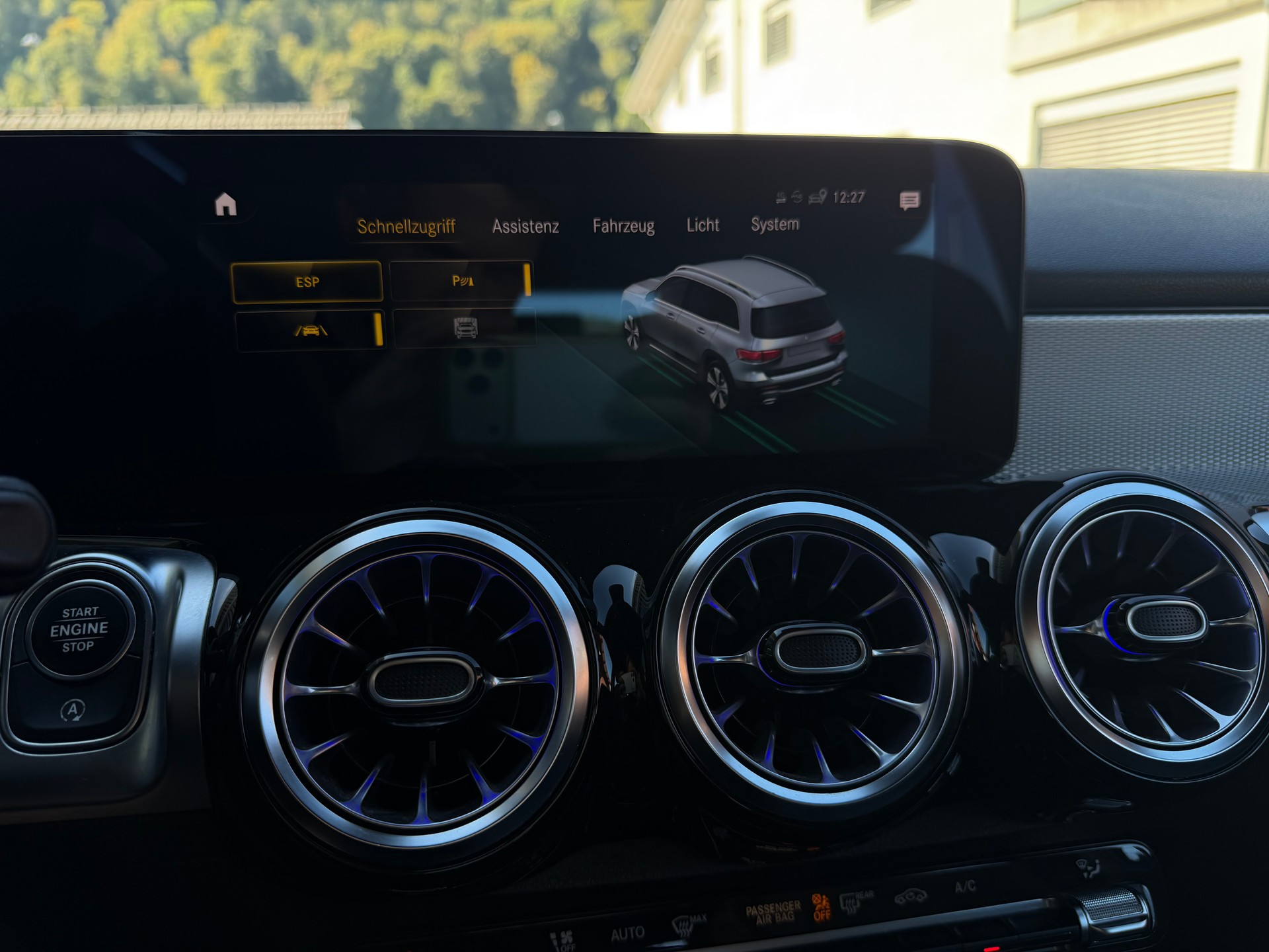 MERCEDES-BENZ GLB 220 d Style 8G-Tronic-image-24