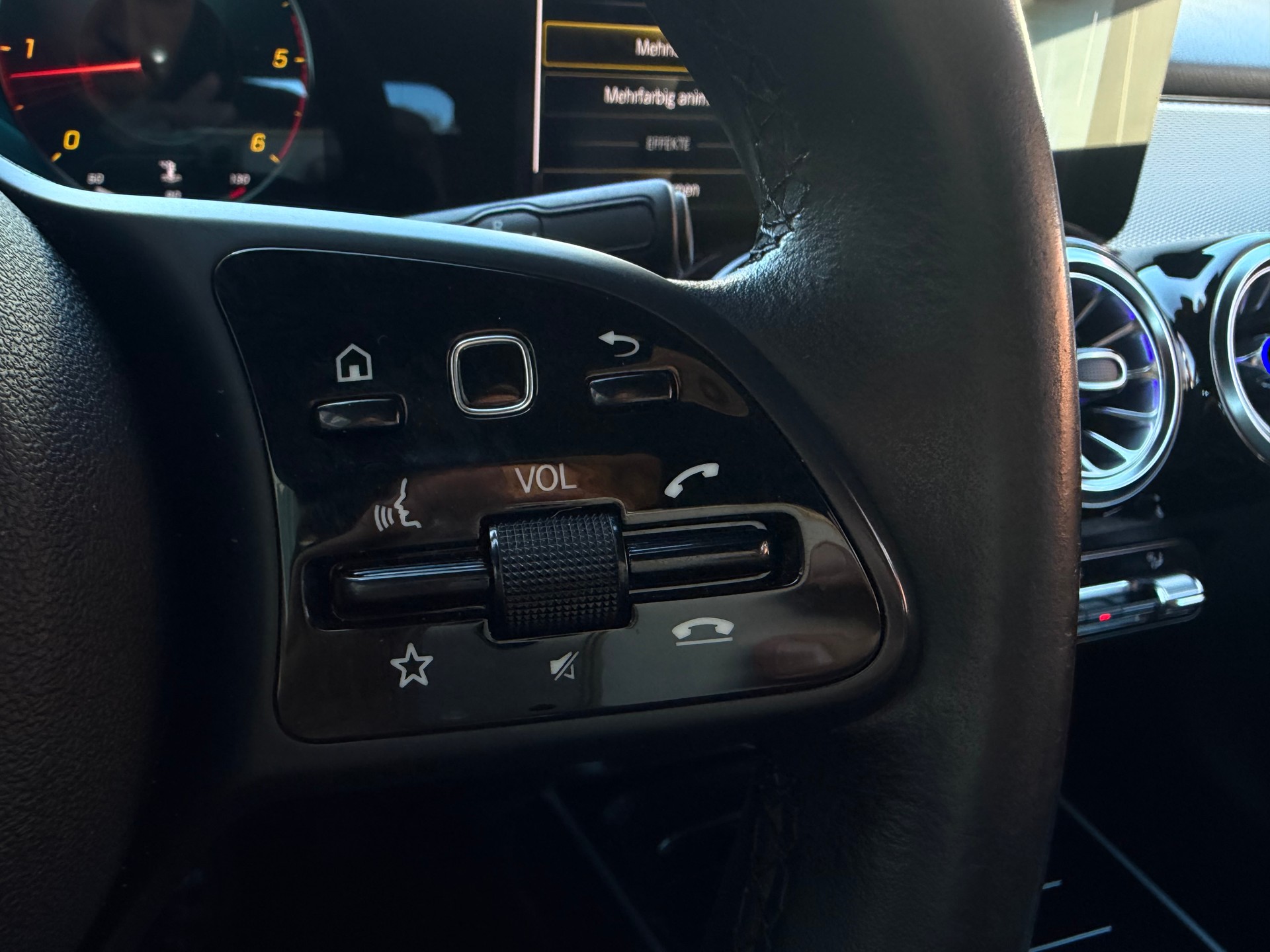 MERCEDES-BENZ GLB 220 d Style 8G-Tronic-image-21