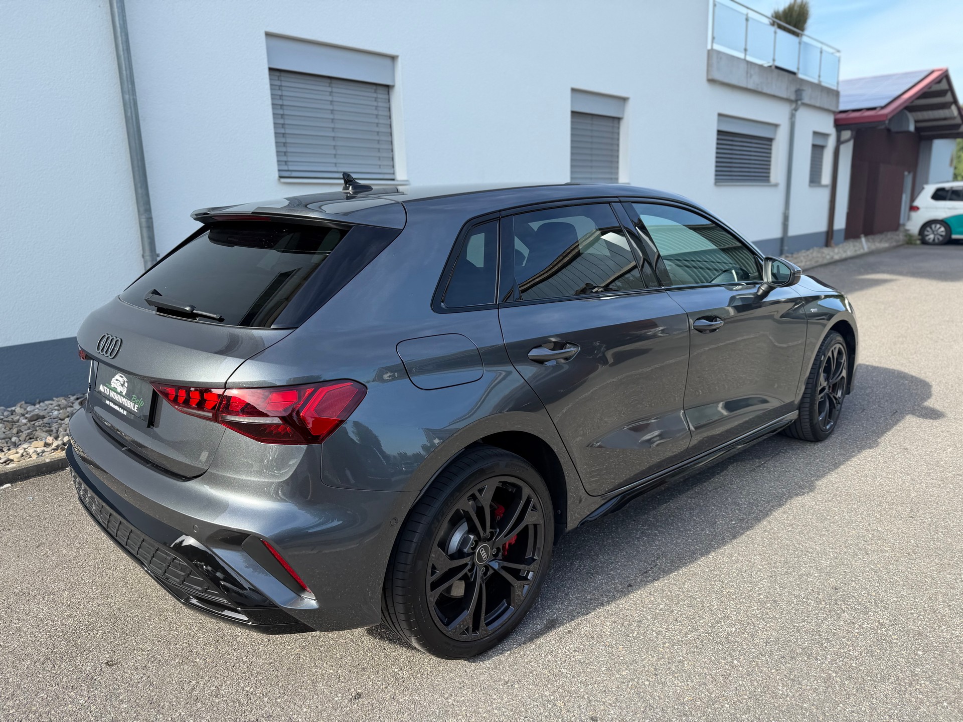 AUDI A3 Sportback 45 TFSI e S line Attraction S-tronic-image-5